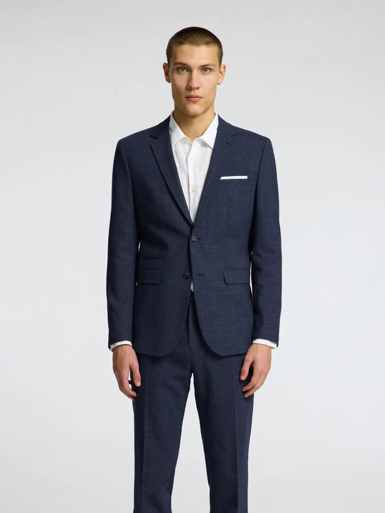 selected-bleiseri-oasis-linen-dark-navy-1