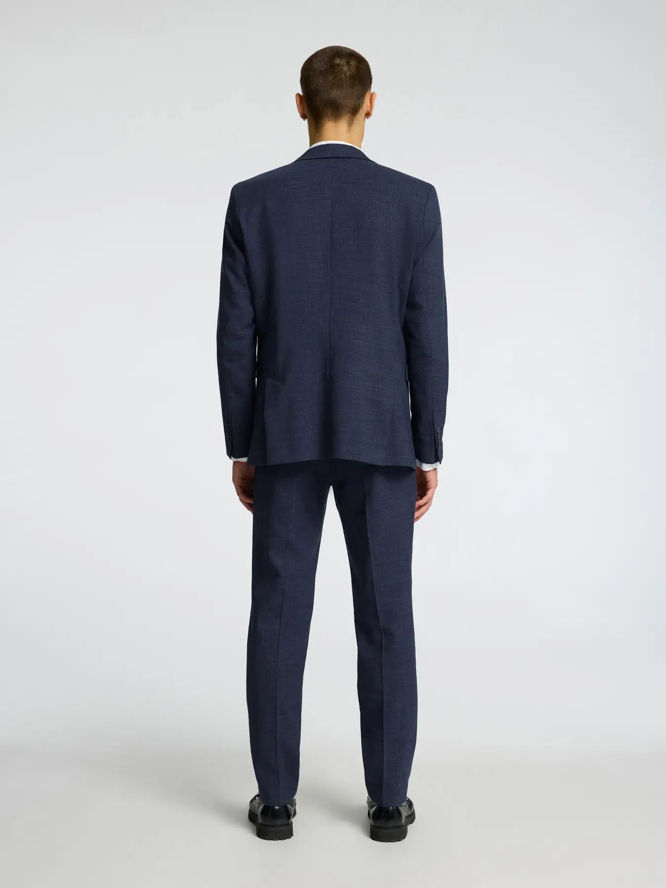 selected-bleiseri-oasis-linen-dark-navy-2