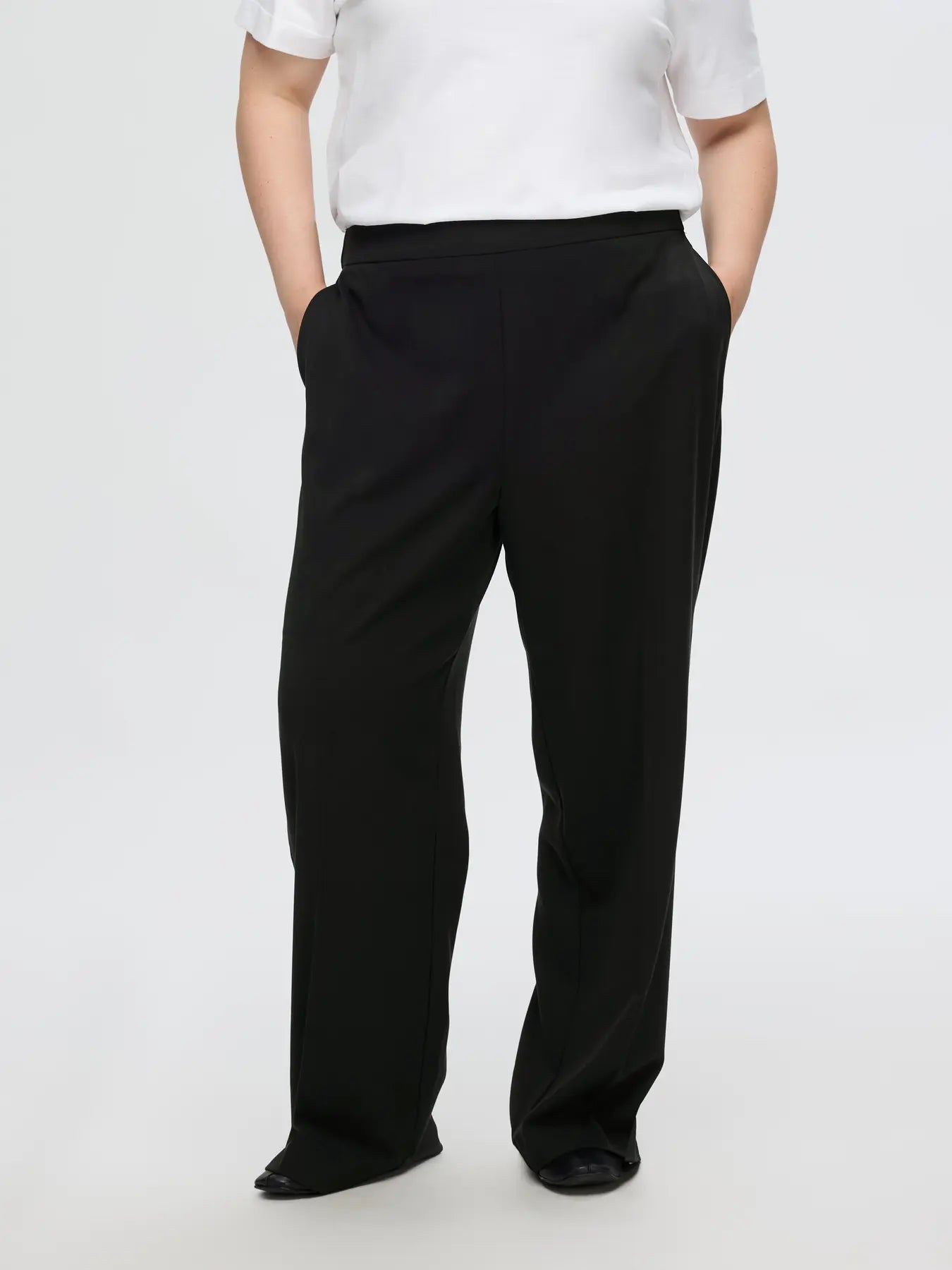 selected-femme-naisten-housut-slfemma-tara-mw-wide-pant-black-1