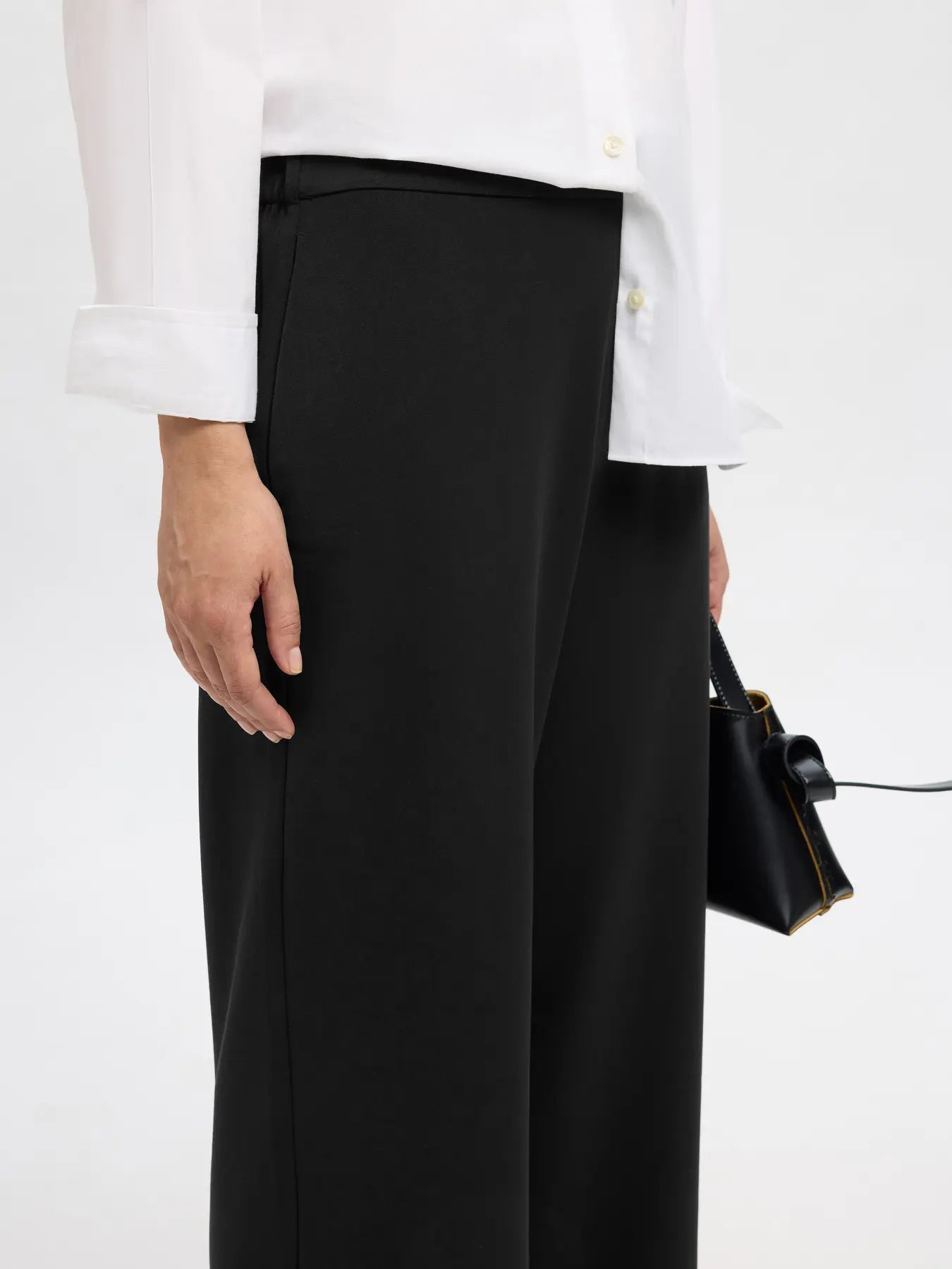 selected-femme-naisten-housut-slfemma-tara-mw-wide-pant-black-4
