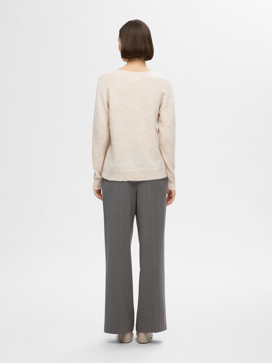 selected-femme-naisten-neule-slflulu-new-ls-knit-v-neck-b-noos-luonnonvalkoinen-2