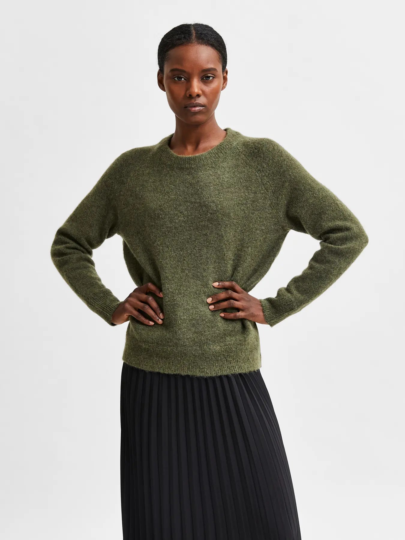 selected-femme-naisten-neulepaita-lulu-ls-knit-o-neck-kalamata-melange-1