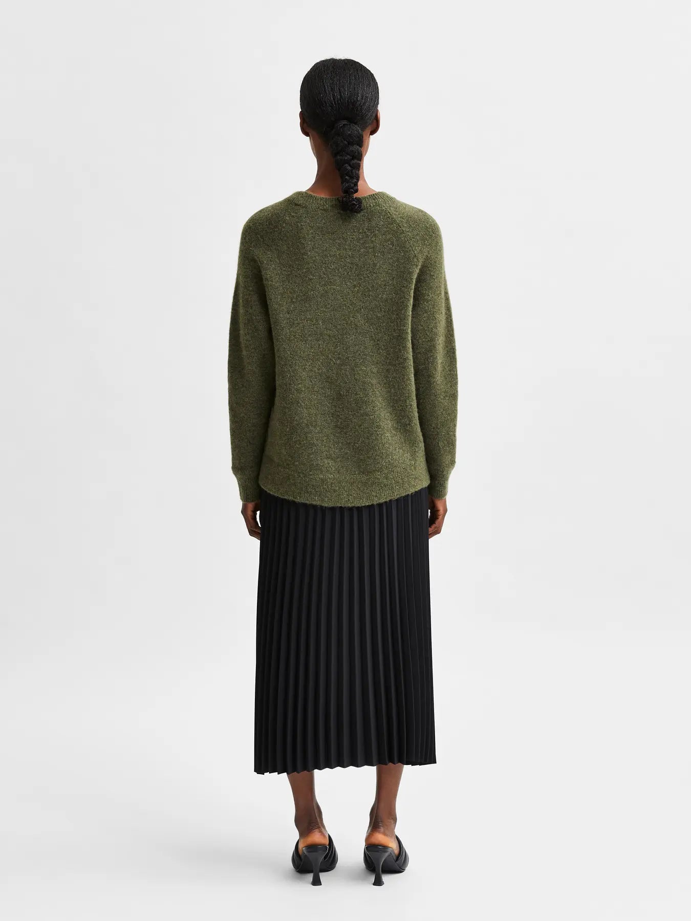 selected-femme-naisten-neulepaita-lulu-ls-knit-o-neck-kalamata-melange-2
