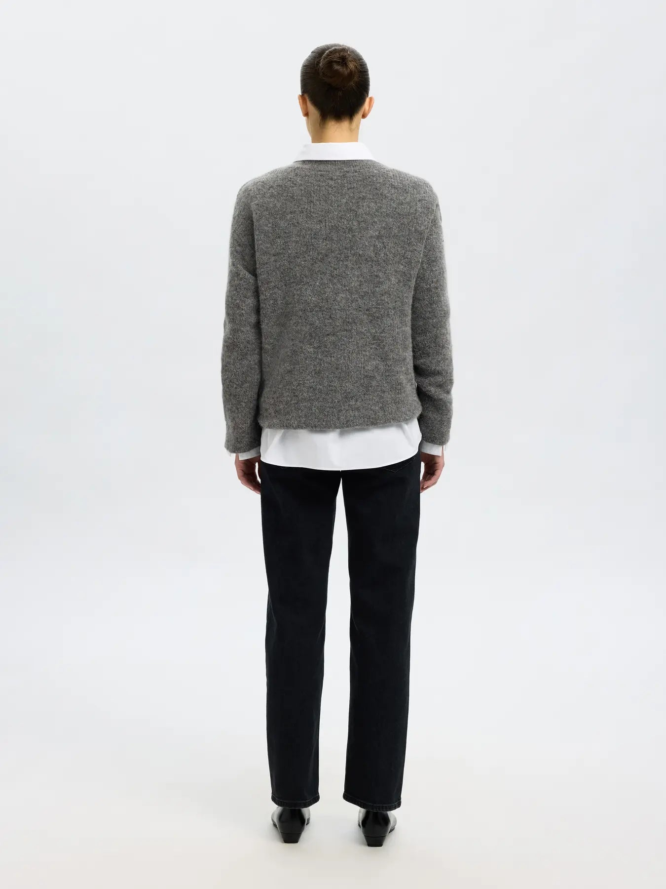 selected-femme-naisten-neulepusero-slfsia-ras-ls-knit-long-v-neck-medium-grey-melange-2
