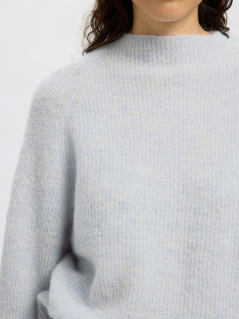 selected-femme-naisten-neulepusero-slfsia-ras-ls-knit-t-neck-vaaleansininen-4
