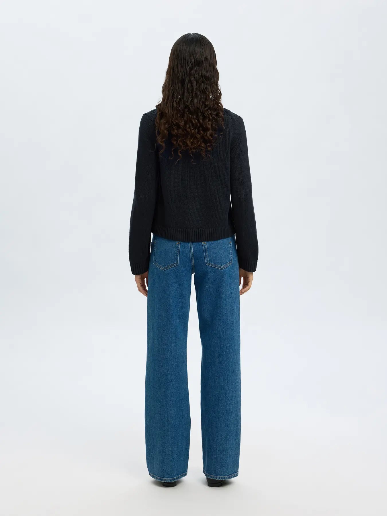 selected-femme-naisten-neuletakki-slfivy-ls-knit-o-neck-cardigan-noos-tummansininen-2