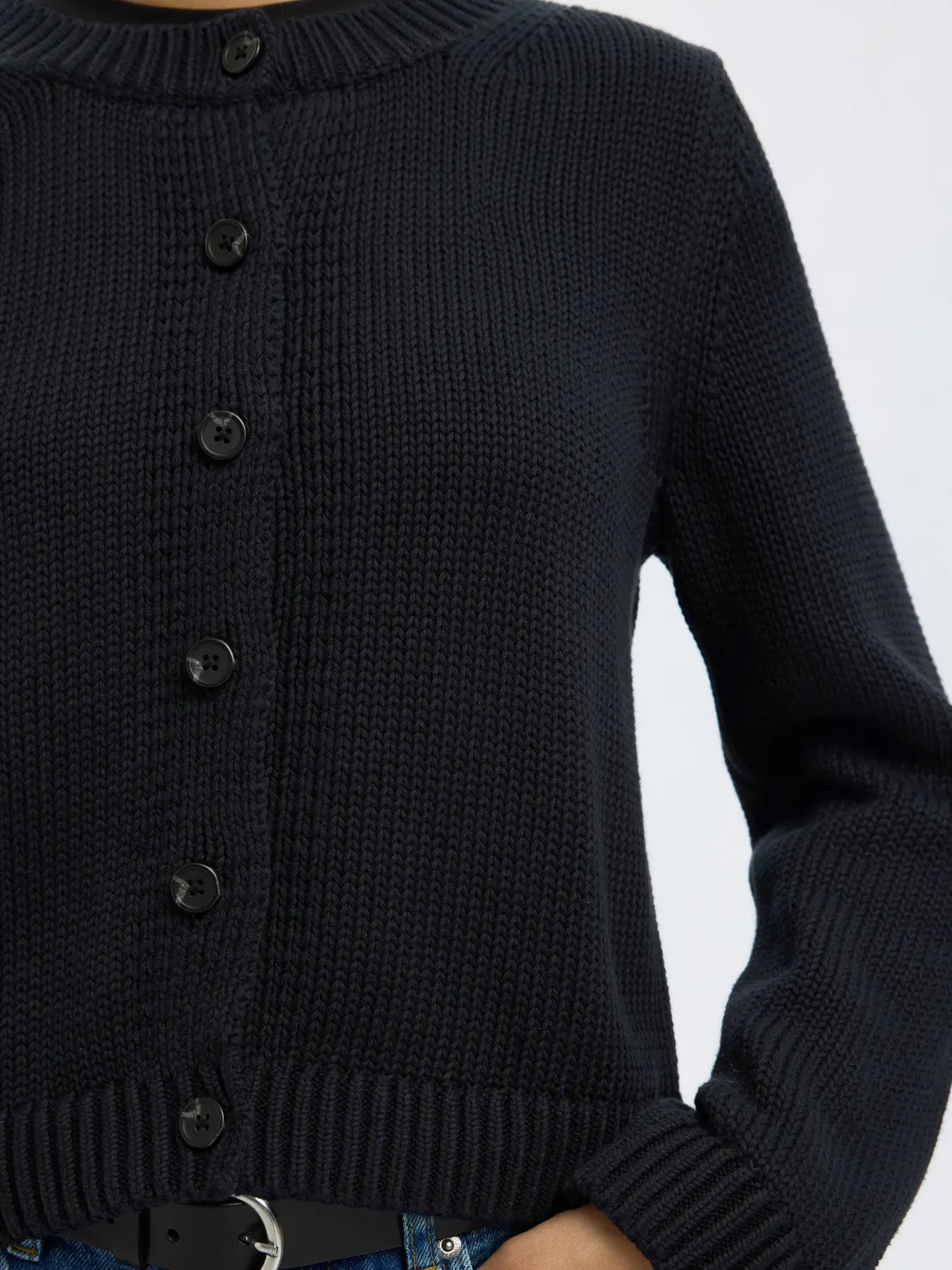 selected-femme-naisten-neuletakki-slfivy-ls-knit-o-neck-cardigan-noos-tummansininen-4