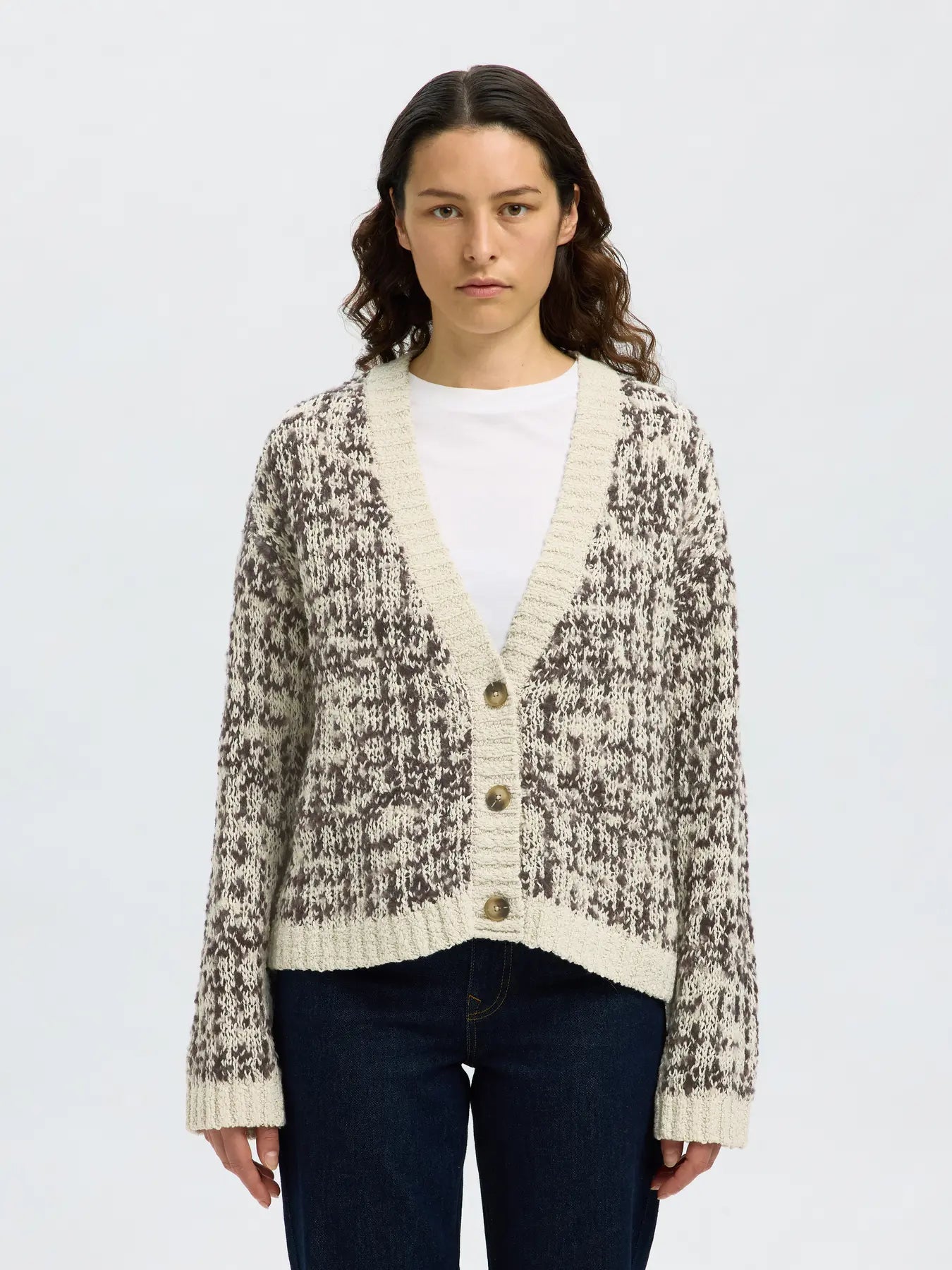selected-femme-naisten-neuletakki-slflindsay-ls-knit-v-neck-cardigan-birch-delicioso-1