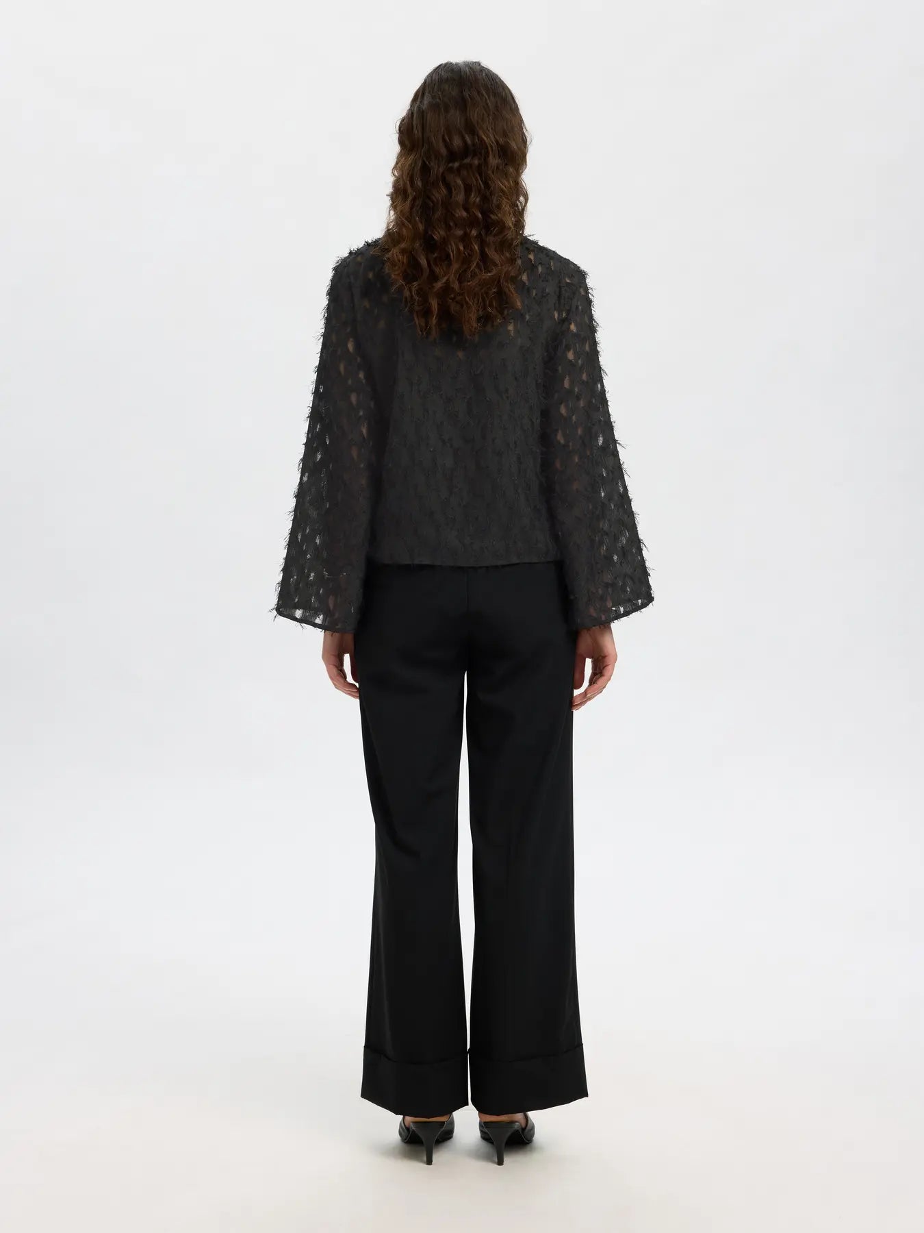 selected-femme-naisten-paita-slfmarion-ls-boat-neck-top-b-black-2