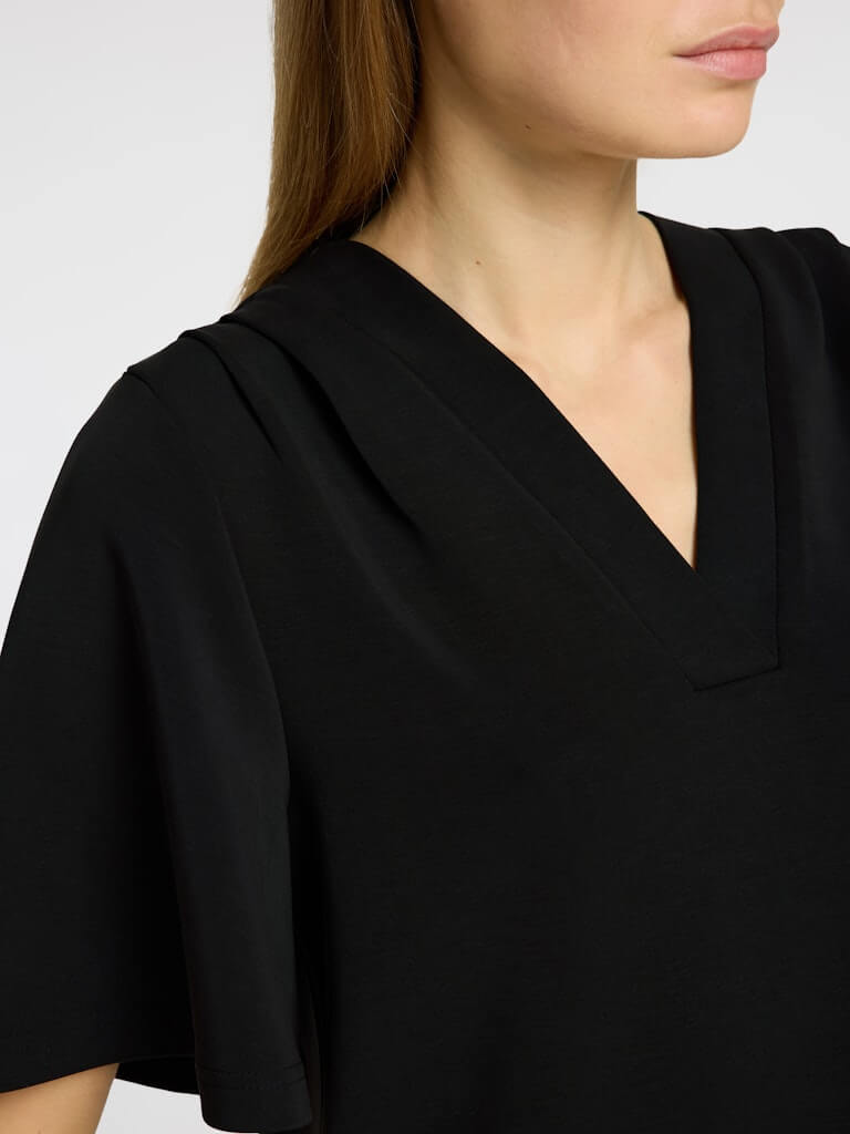 selected-femme-naisten-paita-slftenny-ss-v-neck-top-musta-4