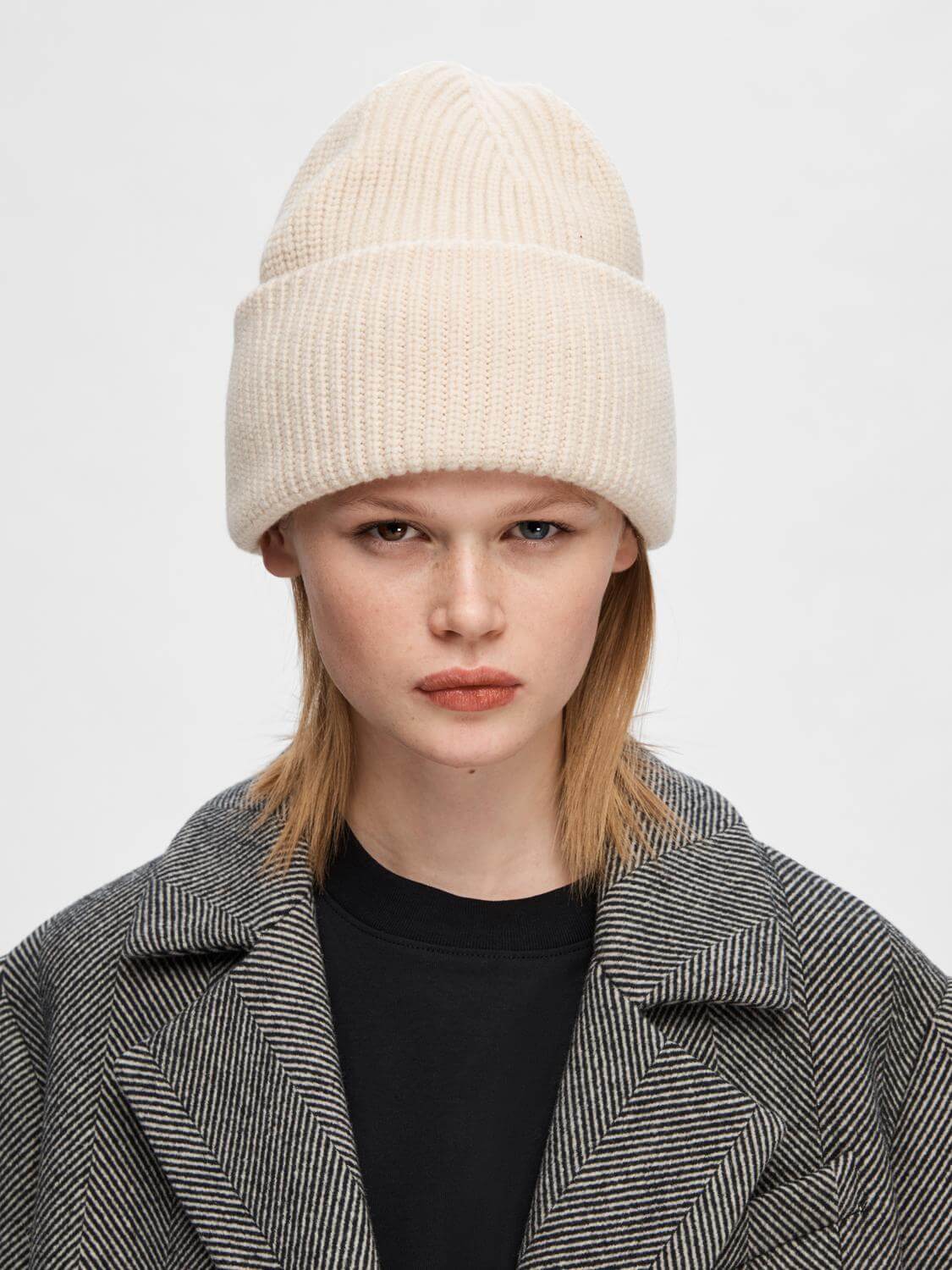selected-femme-naisten-pipo-slfmary-knit-beanie-noos-luonnonvalkoinen-1