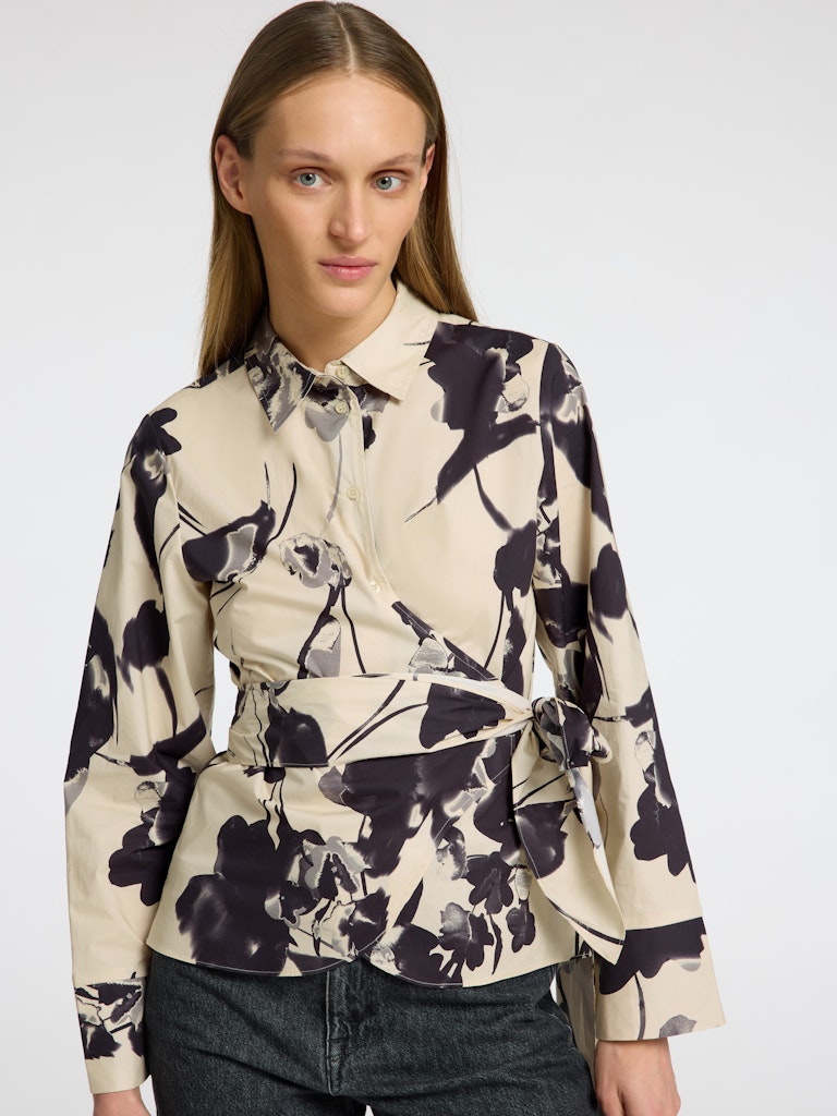 selected-femme-naisten-pusero-slfaviana-ls-aop-wrap-top-valkopohjainen-kuosi-4