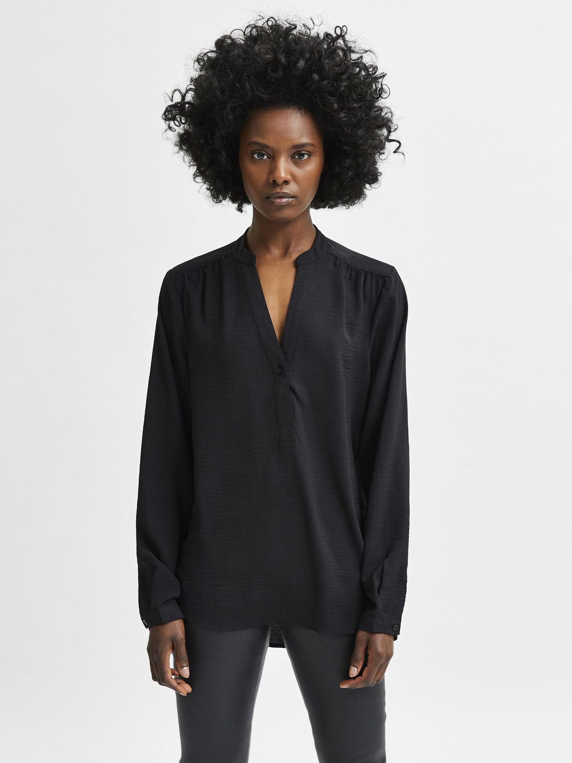 selected-femme-naisten-pusero-slfmivia-ls-top-b-noos-musta-1