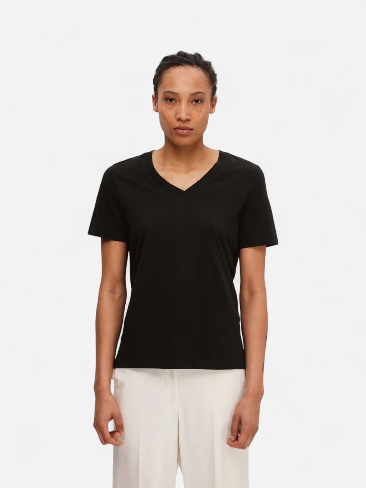 Selected Femme Naisten T-paita SLFESSENTIAL SS V-NECK TEE NOOS Black - Kekäle.fi