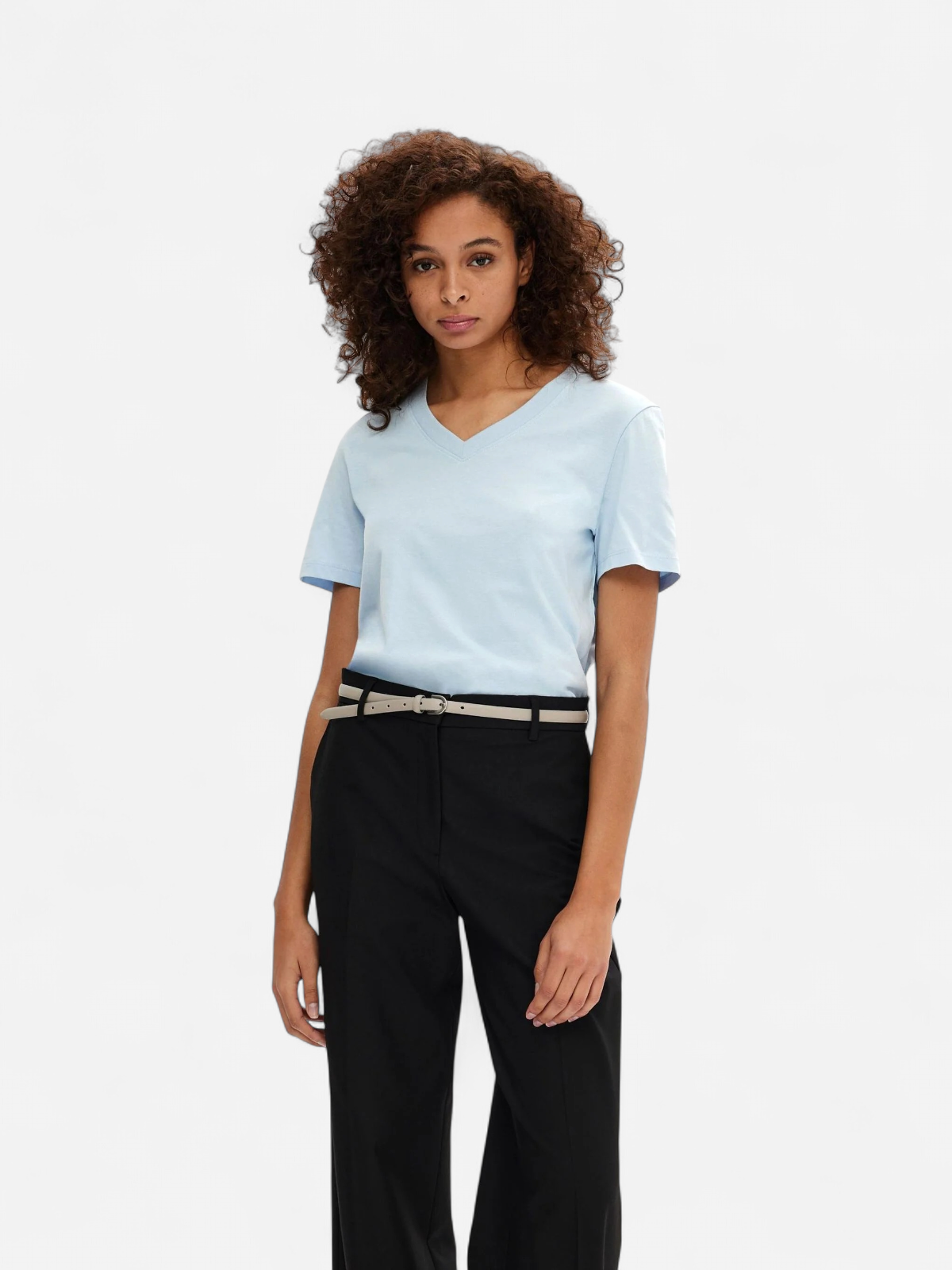 Selected Femme Naisten T-paita SLFESSENTIAL SS V-NECK TEE NOOS Vaaleansininen - Kekäle.fi