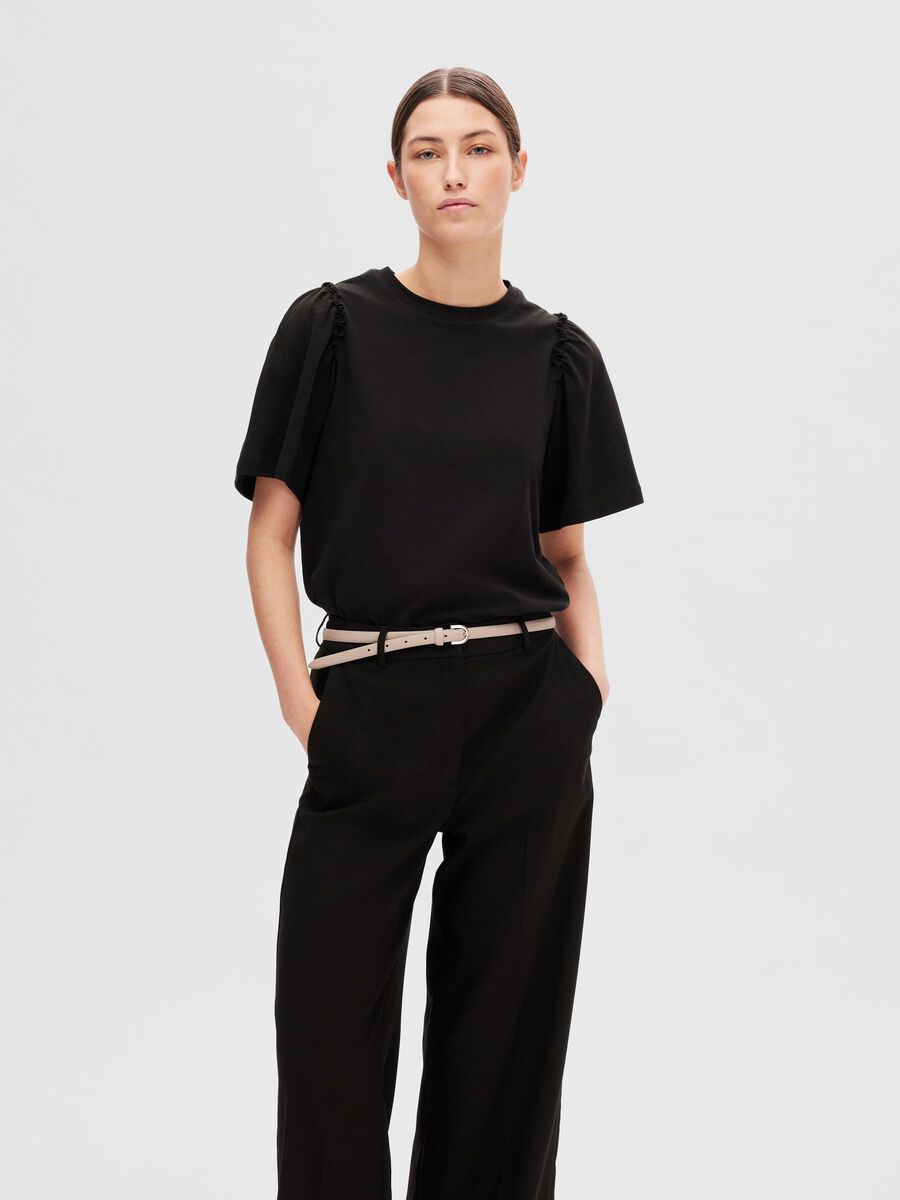 selected-femme-naisten-t-paita-slfpenelope-2-4-ruffle-tee-musta-1