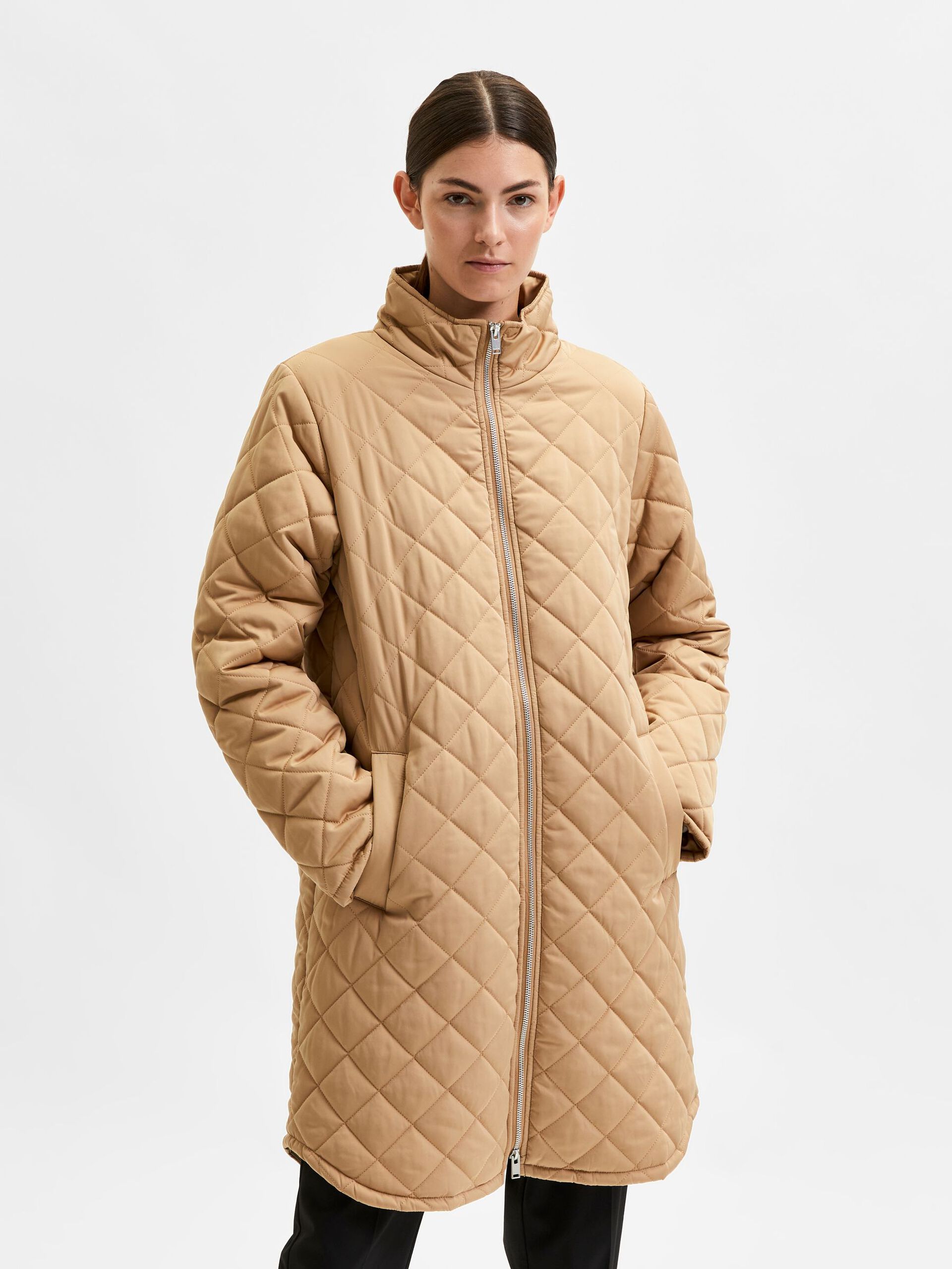 selected-femme-naisten-tikkitakki-slffilly-quilted-coat-b-vaalea-beige-1