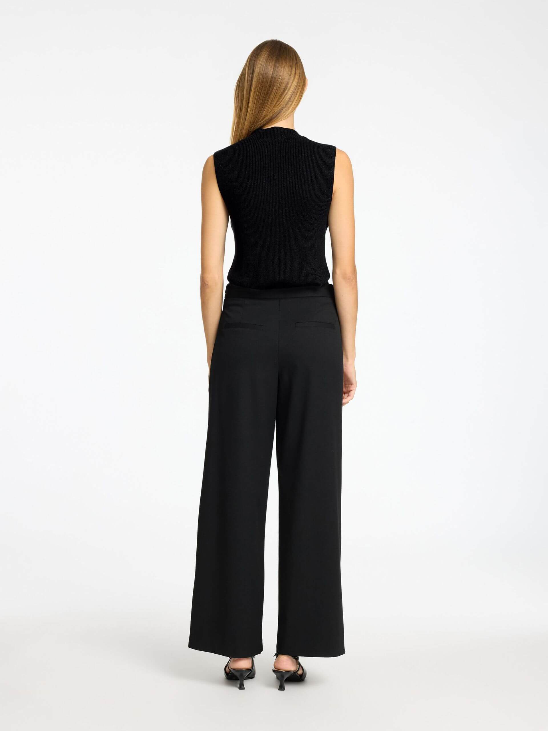 selected-femme-naisten-toppi-high-neck-musta-2