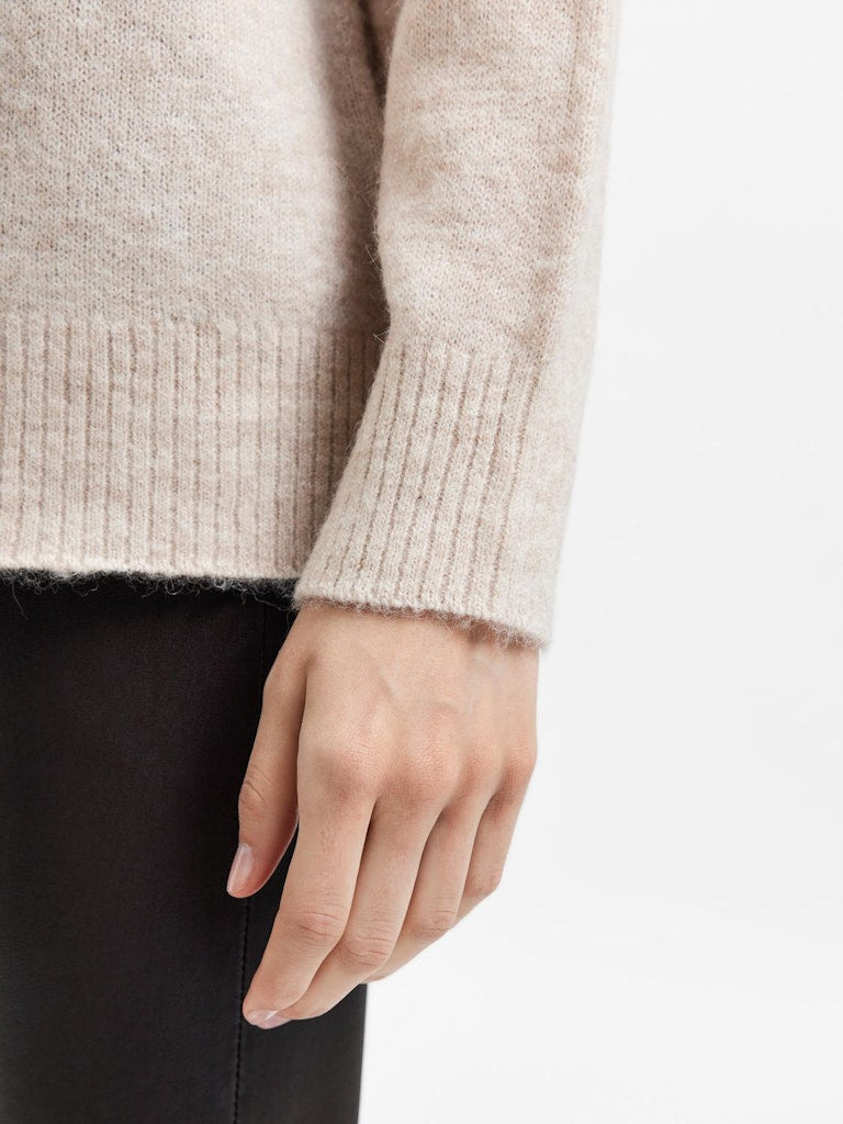selected-femme-naisten-villapaita-slflulu-ls-knit-high-neck-noos-luonnonvalkoinen-4