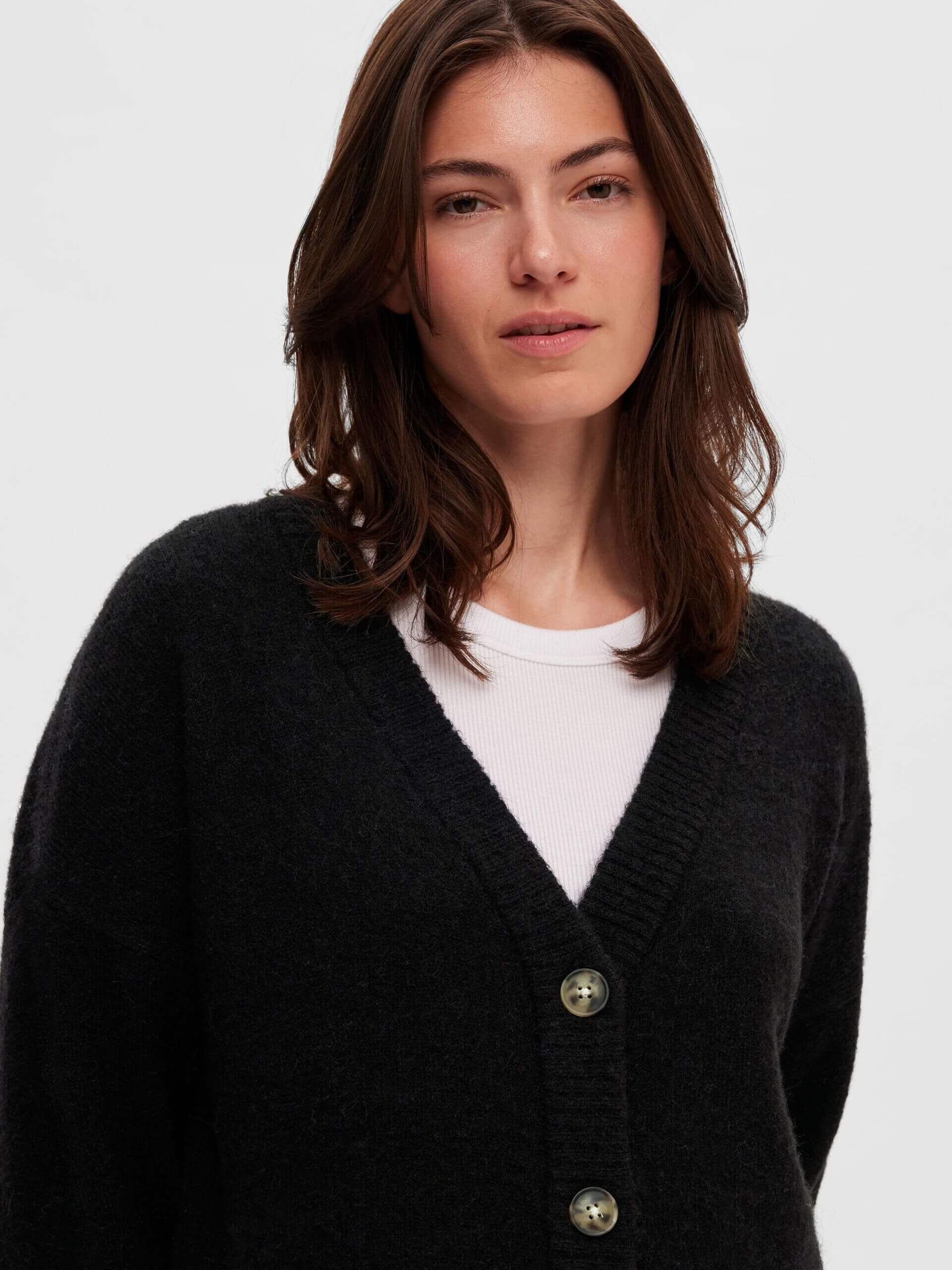 selected-femme-neuletakki-slfmaline-ls-knit-long-musta-4