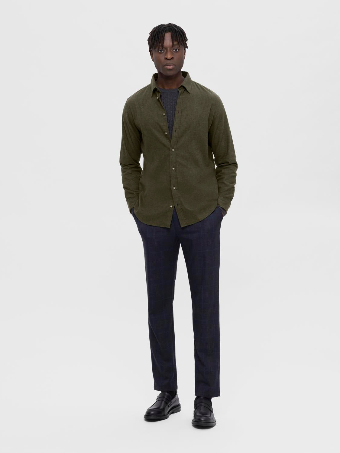 selected-flanelipaita-slim-oven-flannel-shirt-armeijanvihrea-1