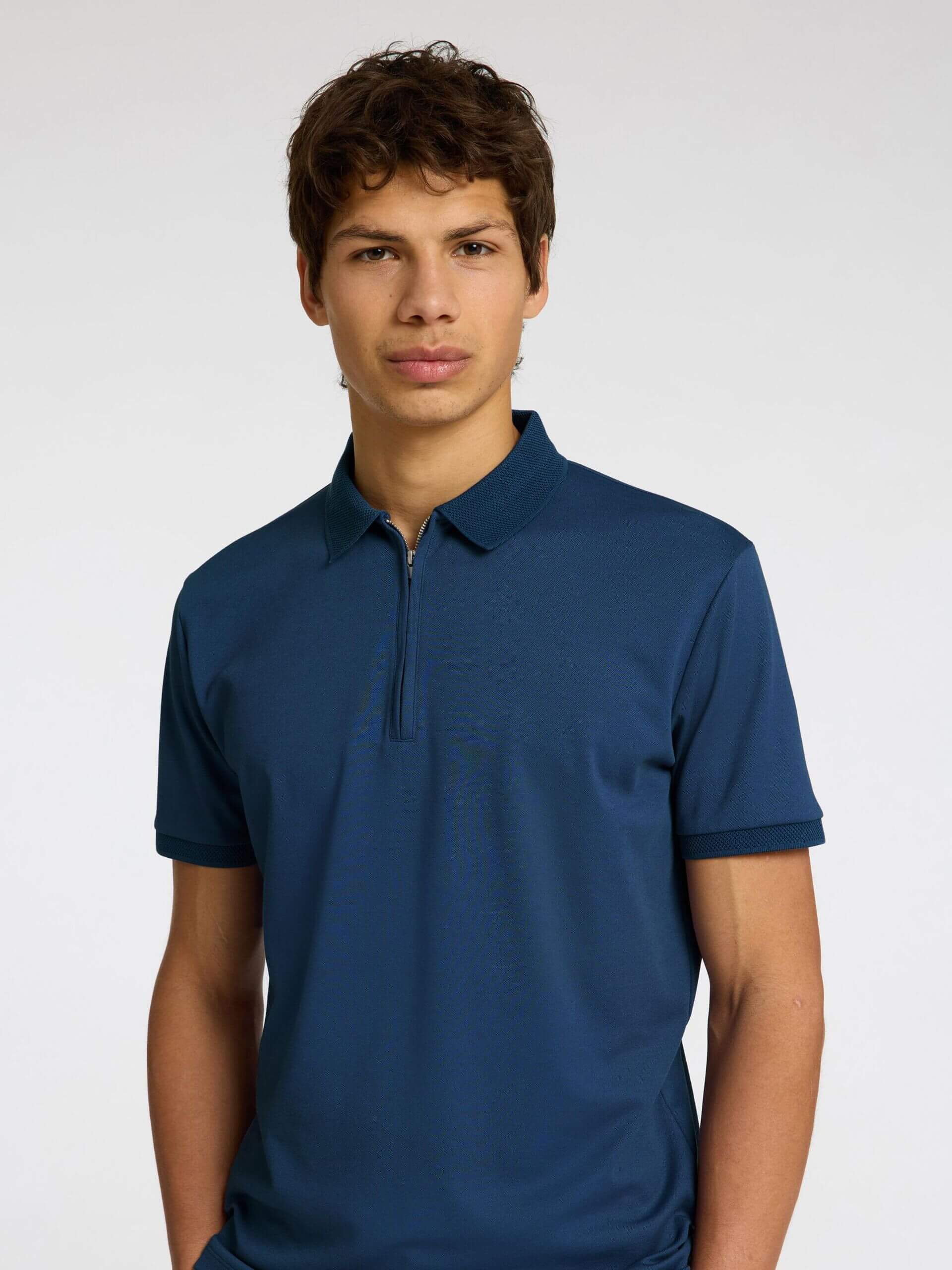 selected-homme-fave-zip-polo-sininen-3