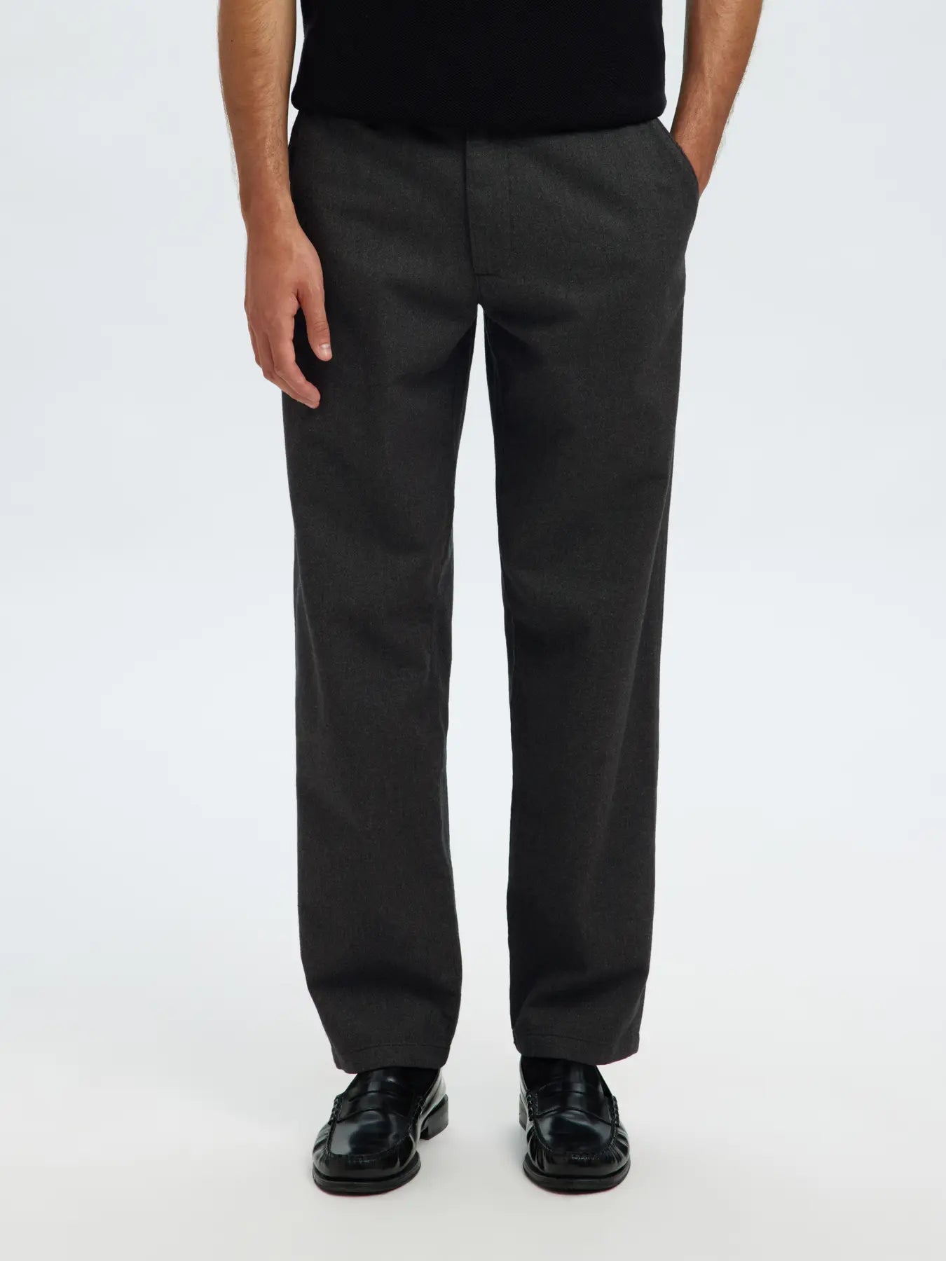 selected-housut-miles-brushed-pants-dark-grey-structure-1
