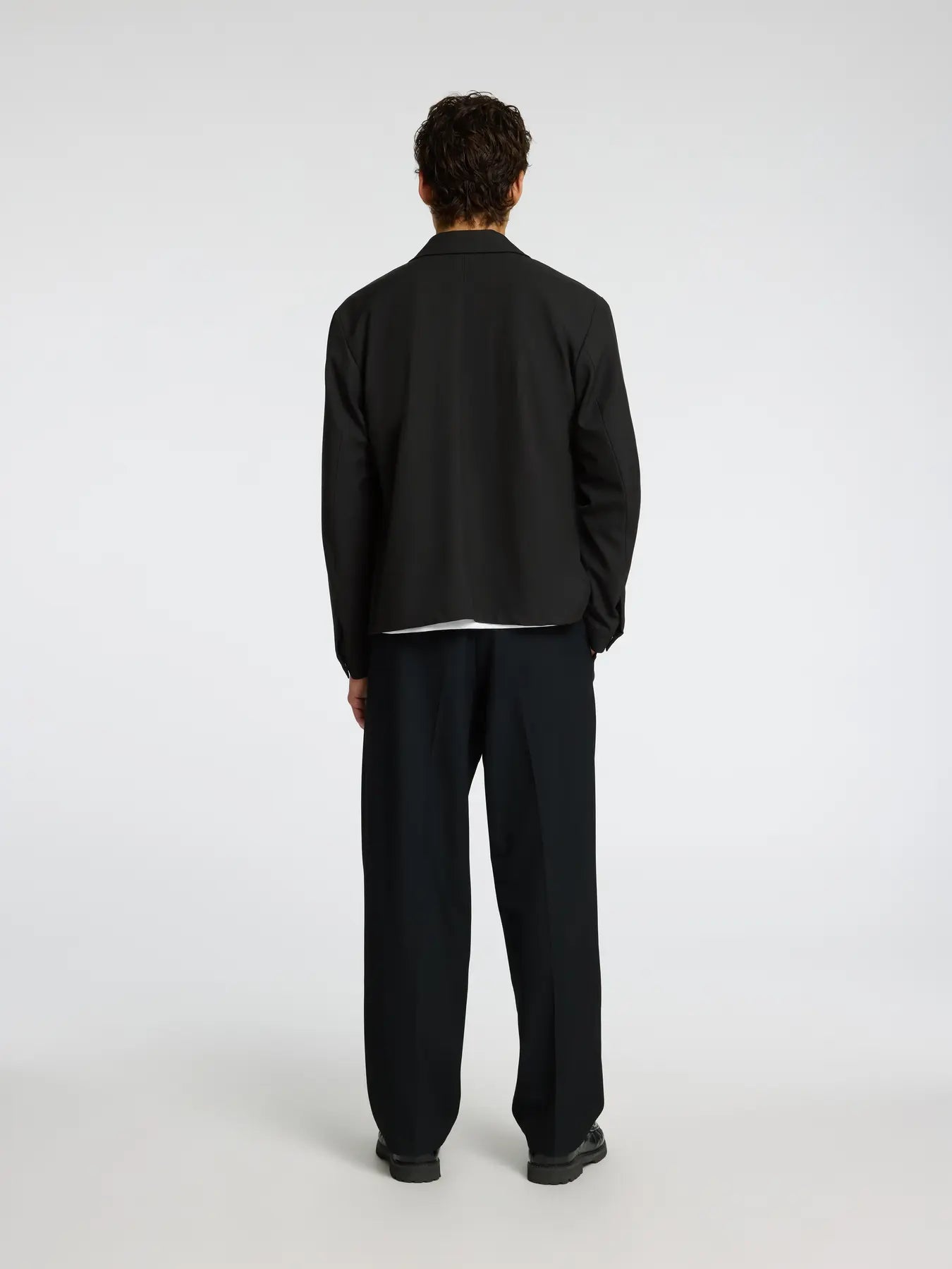 selected-miesten-bleiseri-robert-overshirt-black-2