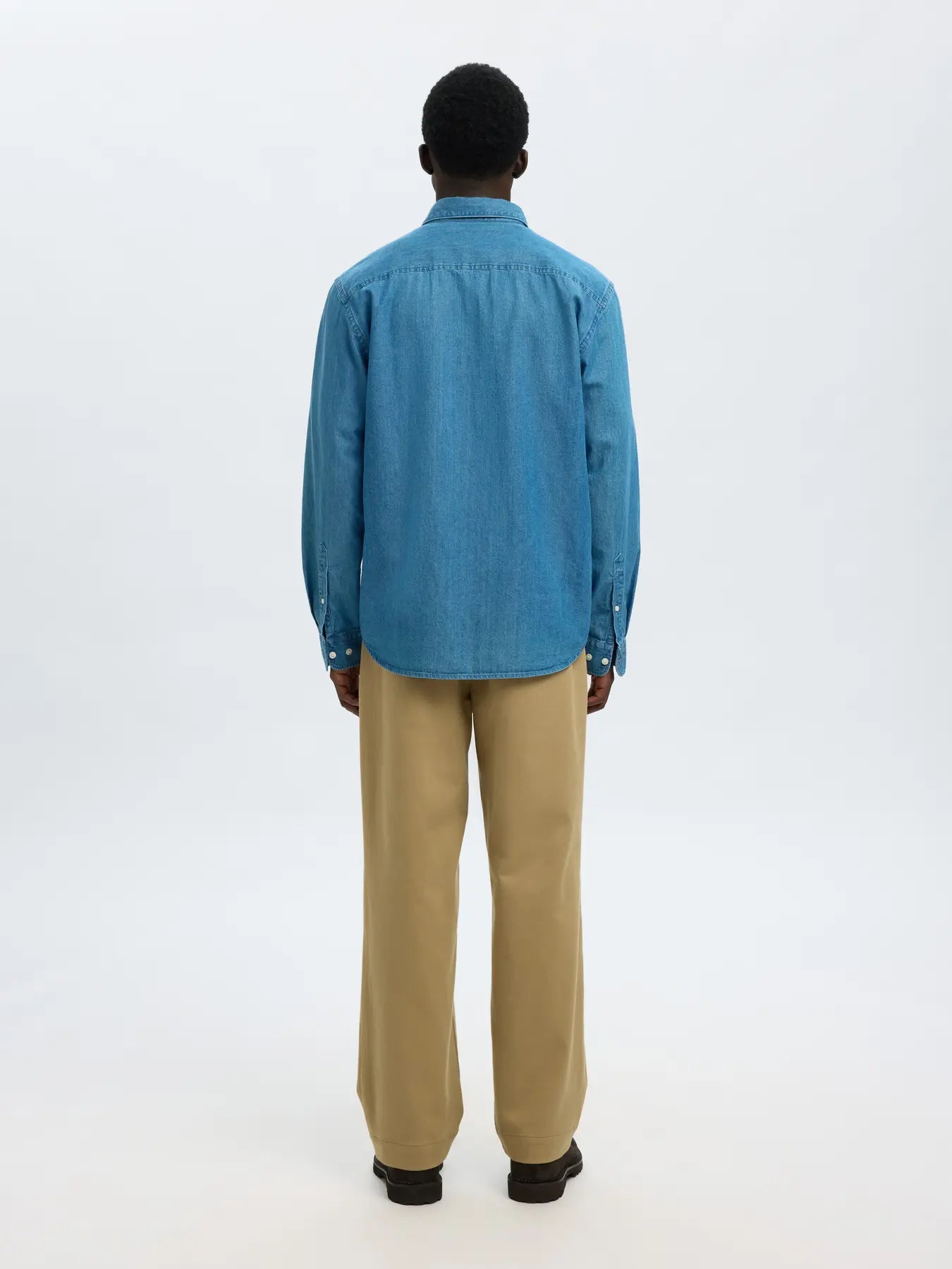 selected-miesten-farkkupaita-reg-carlo-denim-ls-shirt-medium-blue-denim-2
