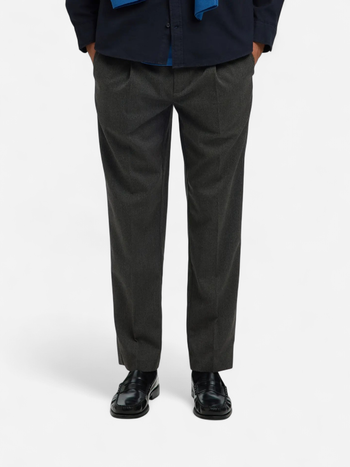 Selected miesten housut, REG TAPRED LEROY PLEAT Dark Grey Melange - Kekäle.fi