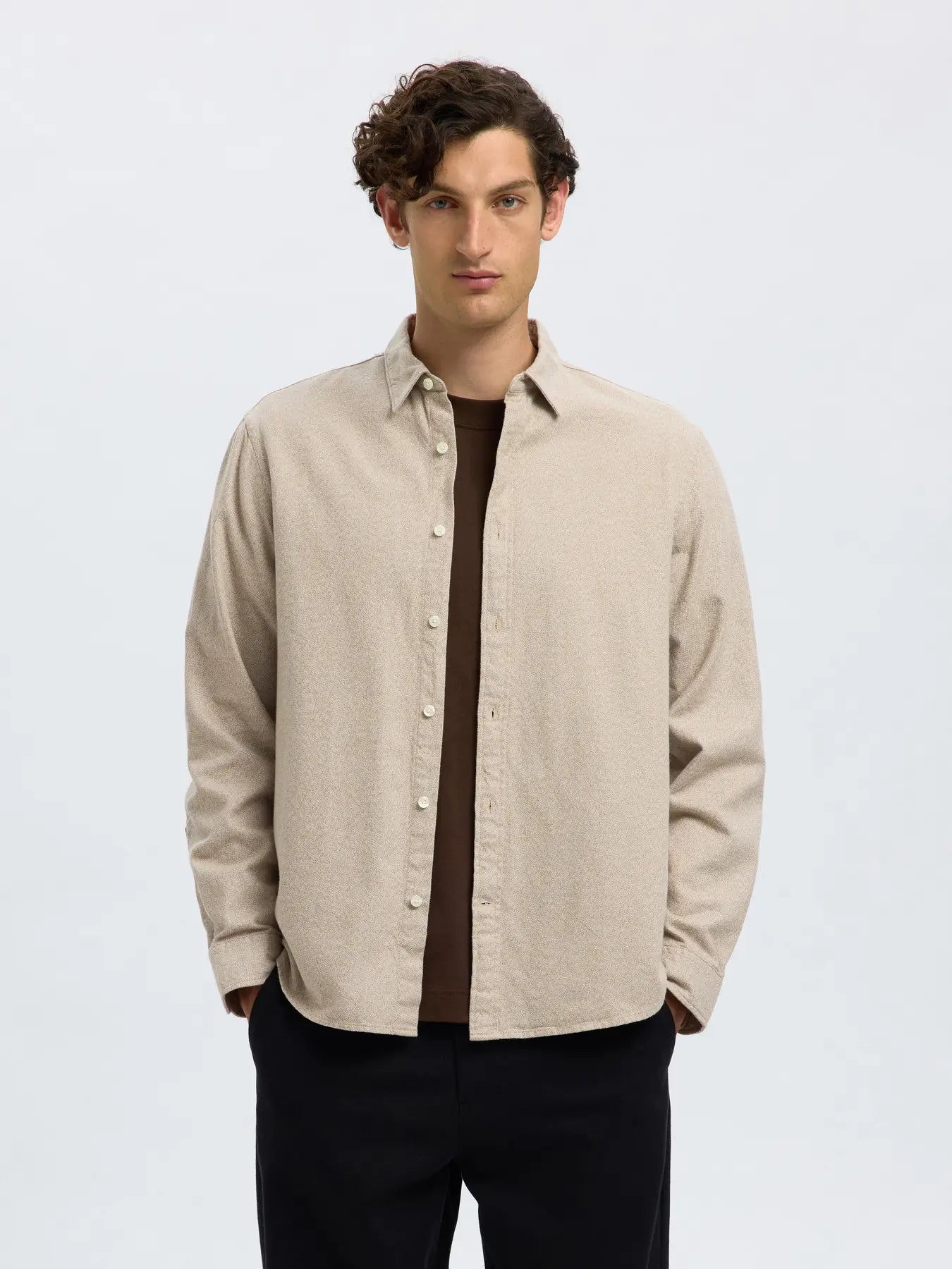 selected-miesten-kauluspaita-reg-noah-brushed-twist-shirt-egret-twisted-chinchilla-1