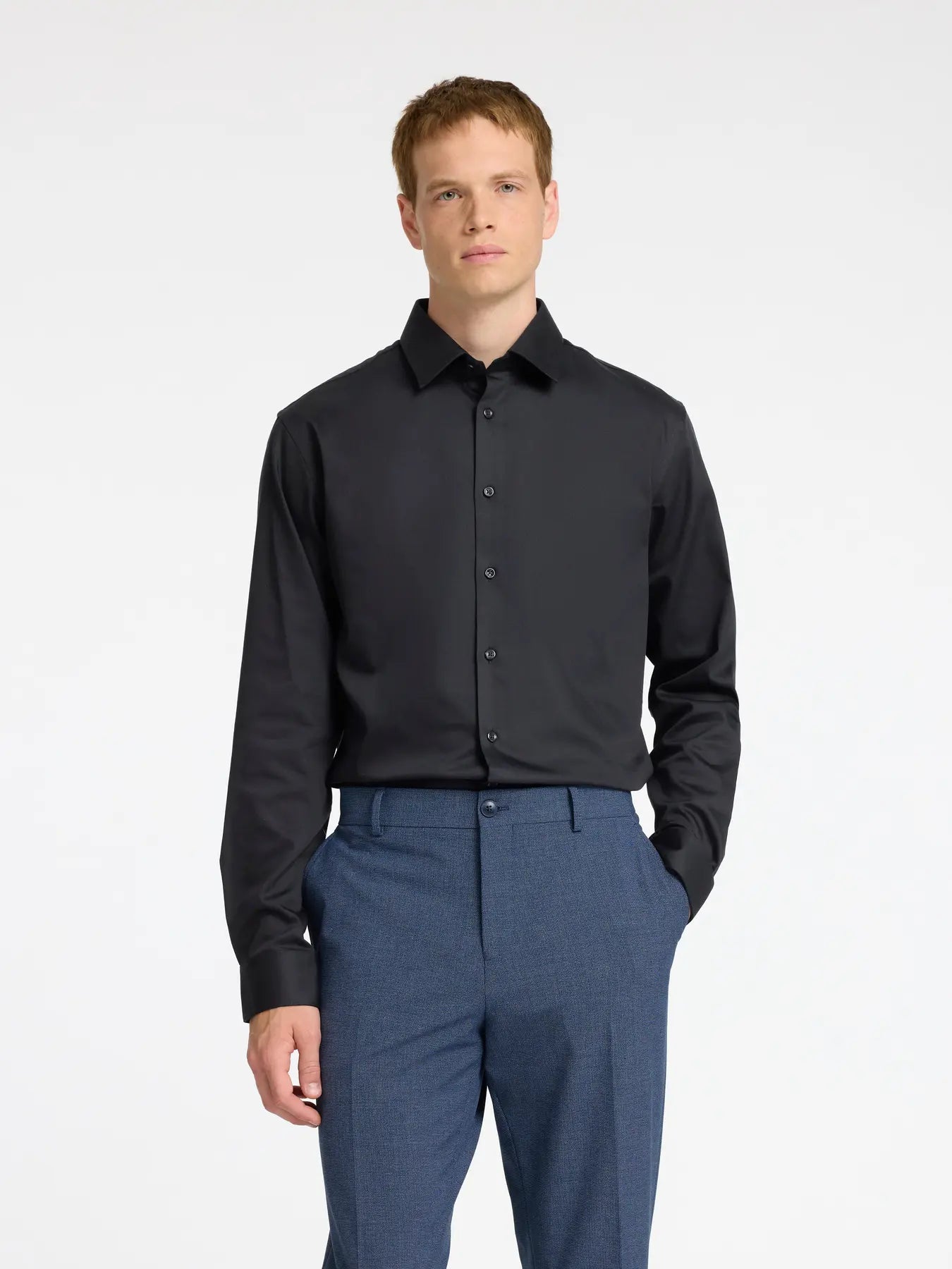 selected-miesten-kauluspaita-slim-performance-shirt-nos-black-1