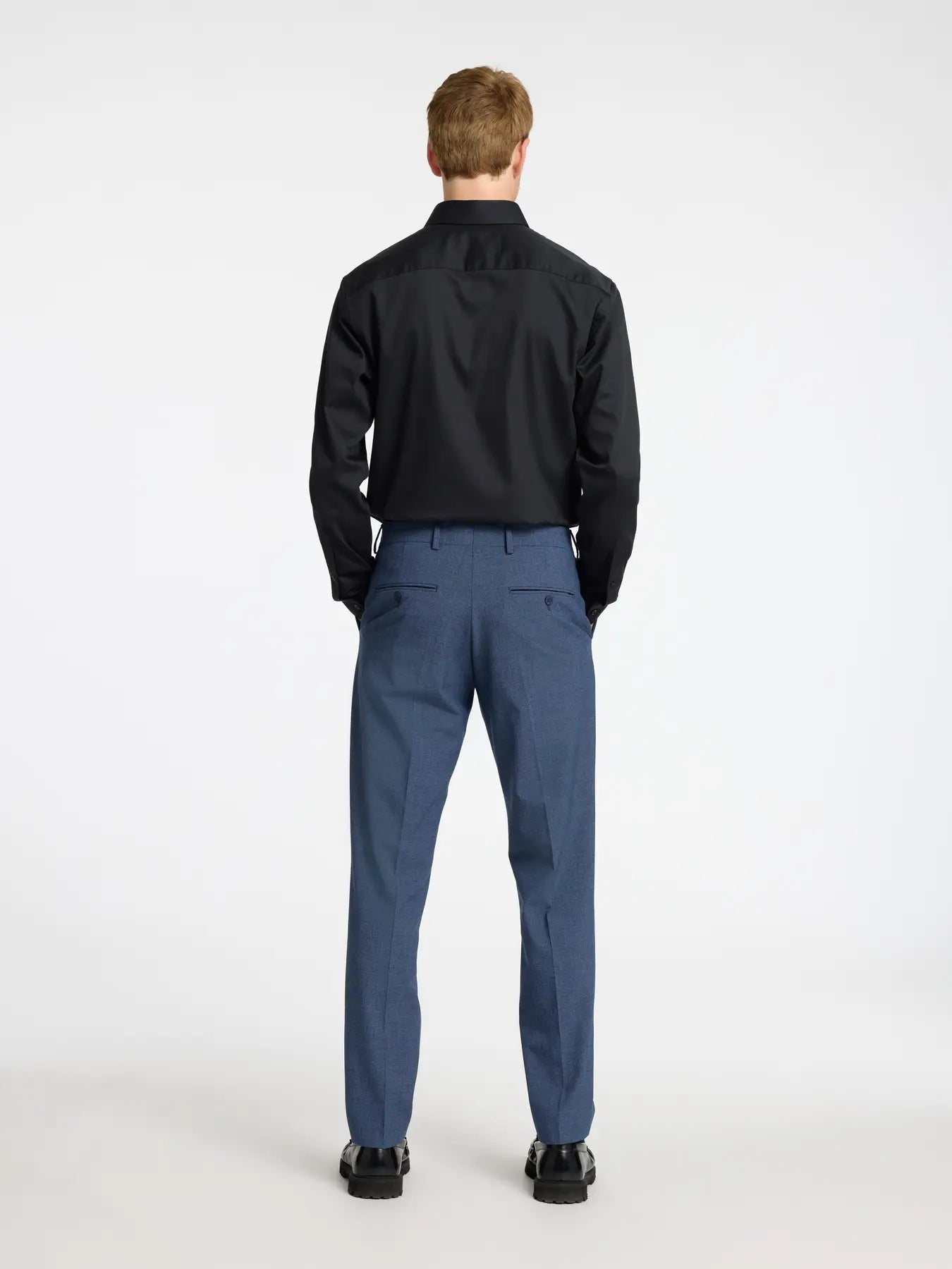 selected-miesten-kauluspaita-slim-performance-shirt-nos-black-2