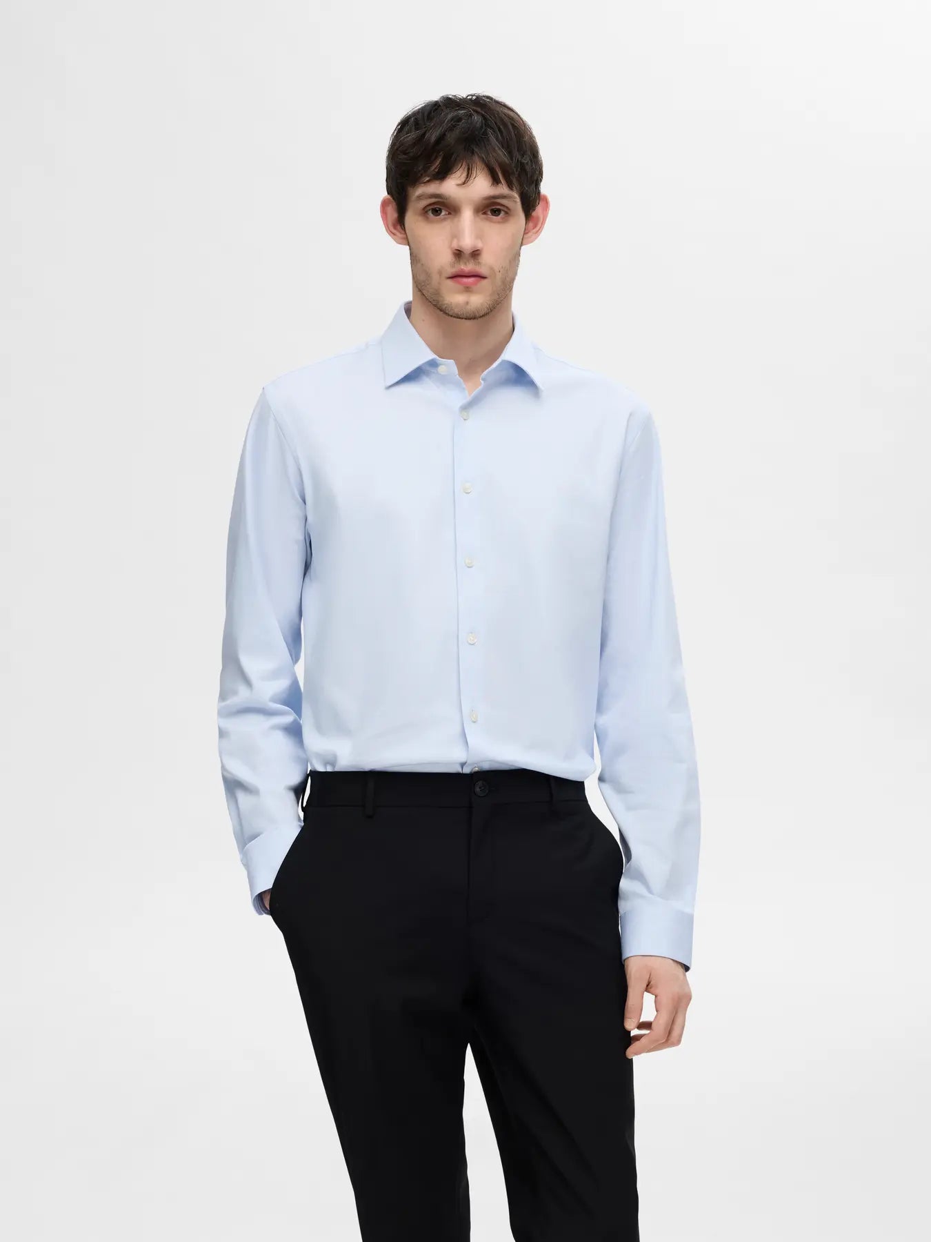selected-miesten-kauluspaita-slim-performance-shirt-nos-light-blue-1
