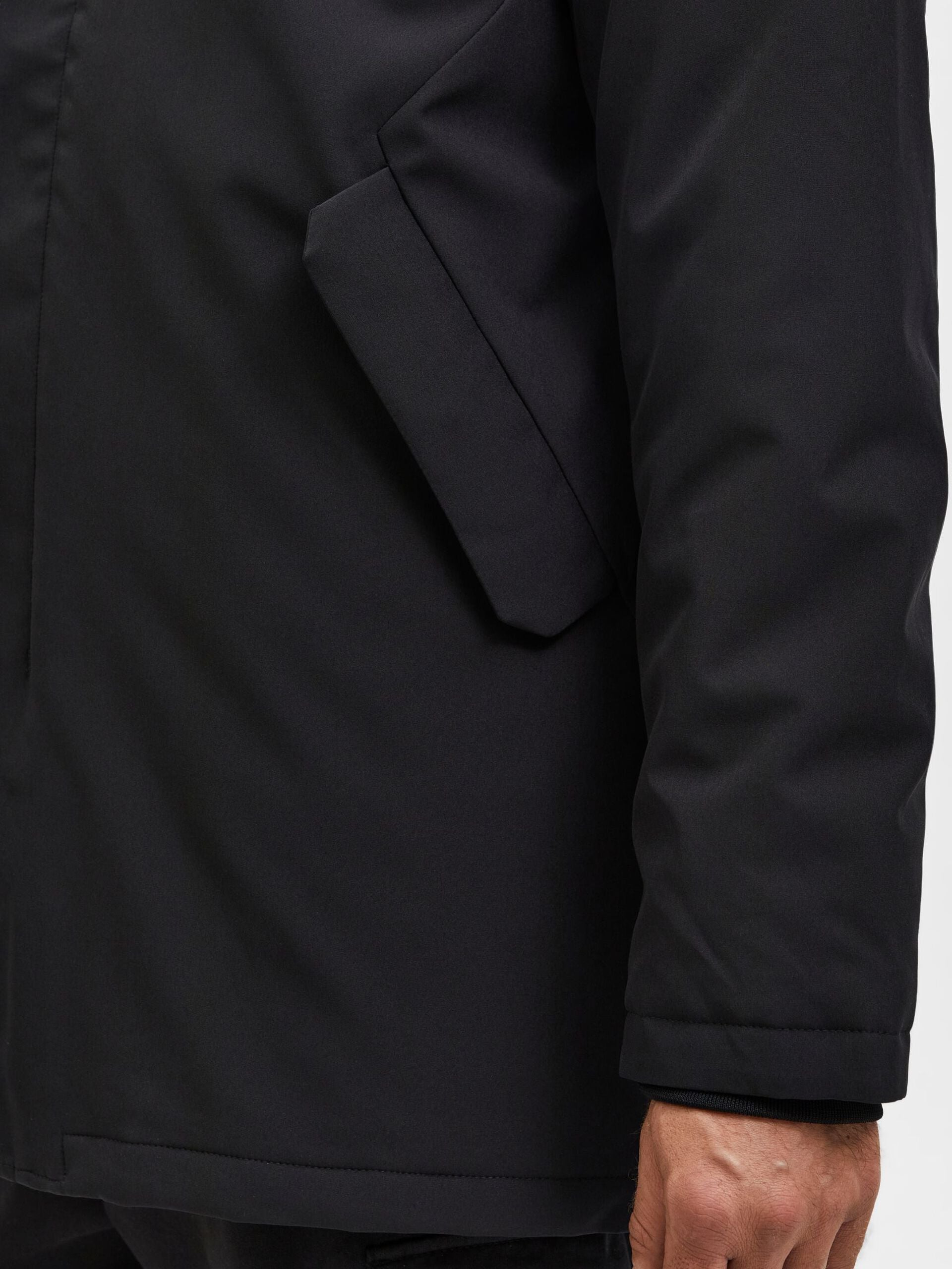 selected-miesten-lyhyt-talvitakki-peel-coat-nos-musta-4