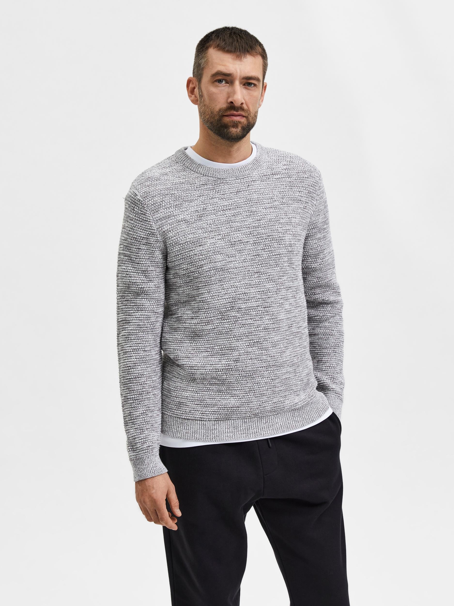selected-miesten-neule-vince-bubble-crew-vaaleanharmaa-1