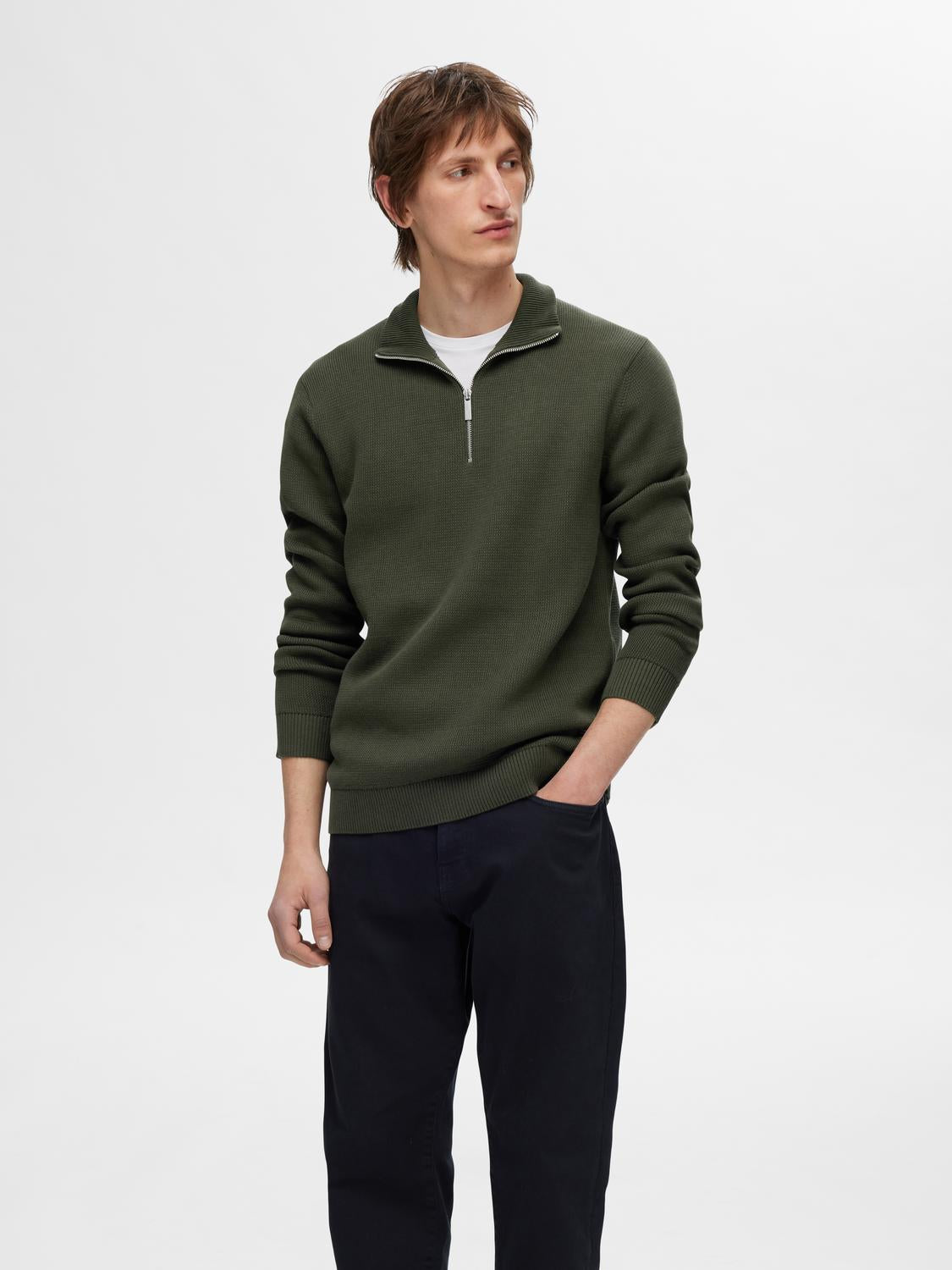 selected-miesten-neulepusero-dane-ls-knit-structure-half-zip-armeijanvihrea-5