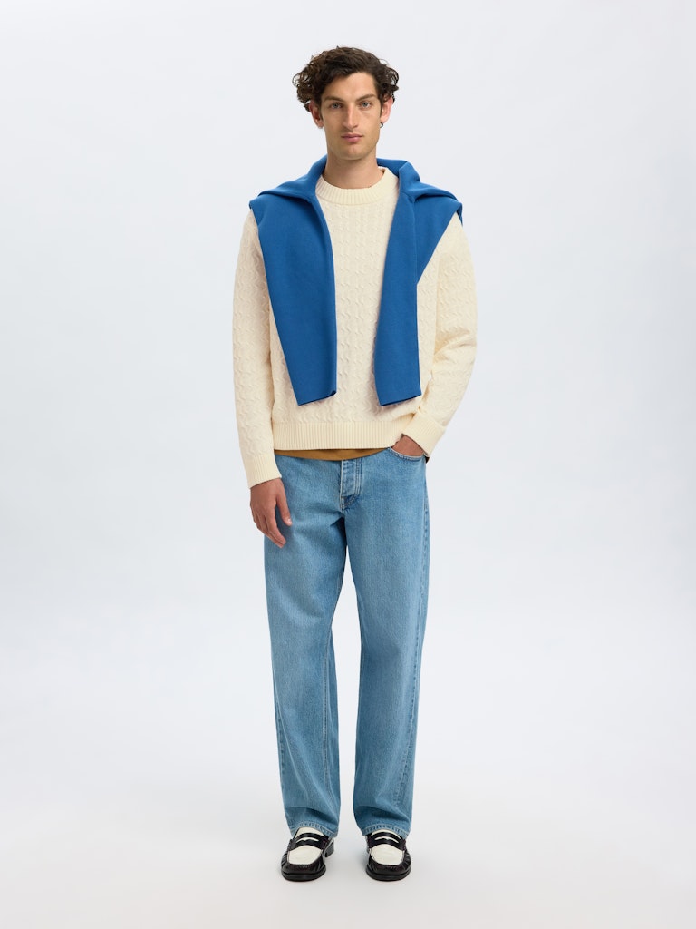 selected-miesten-neulepusero-k-philip-ls-knit-relaxed-crew-neck-egret-6