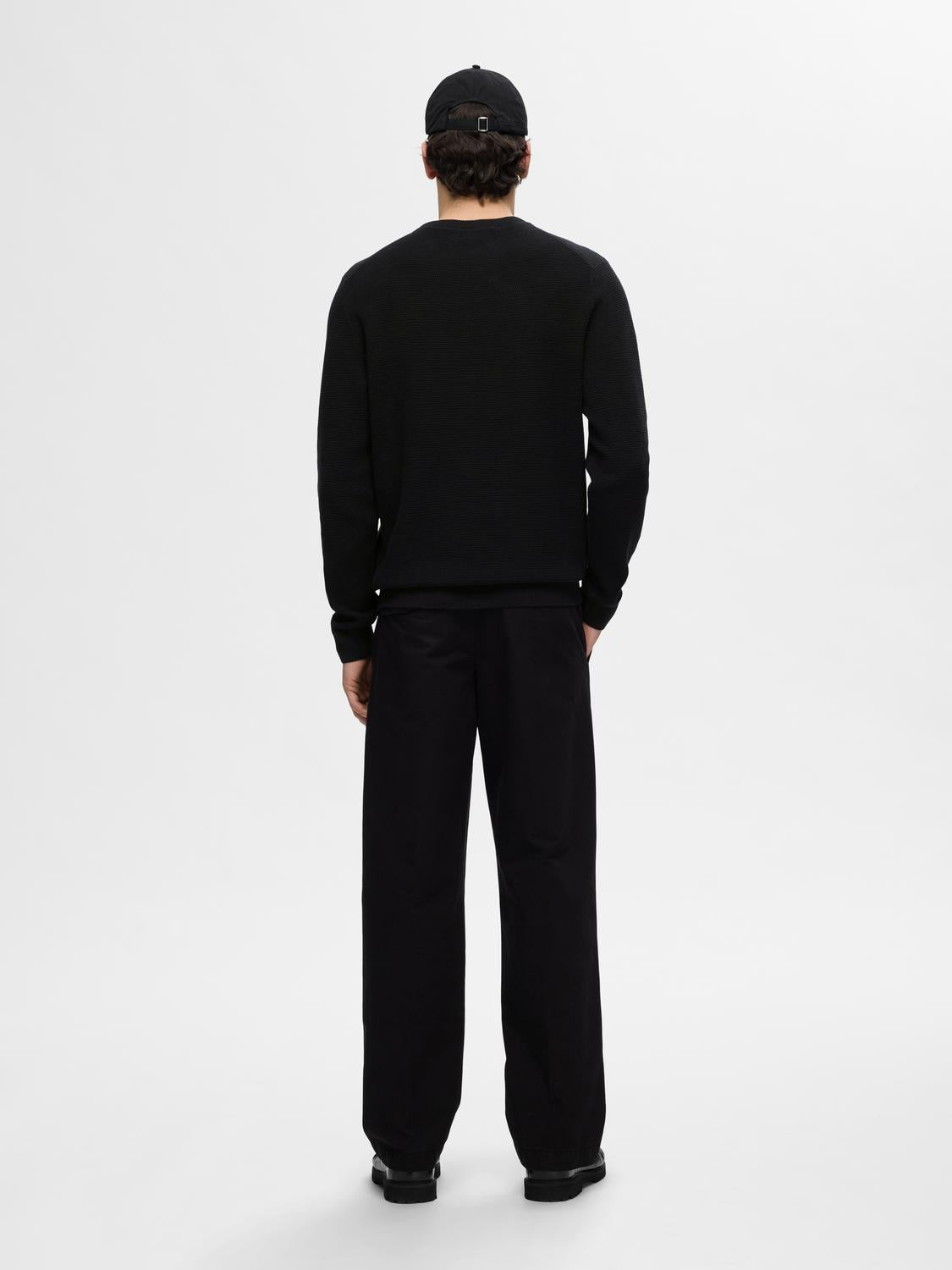 selected-miesten-neulepusero-ross-ls-knit-structure-nos-organic-cotto-musta-2
