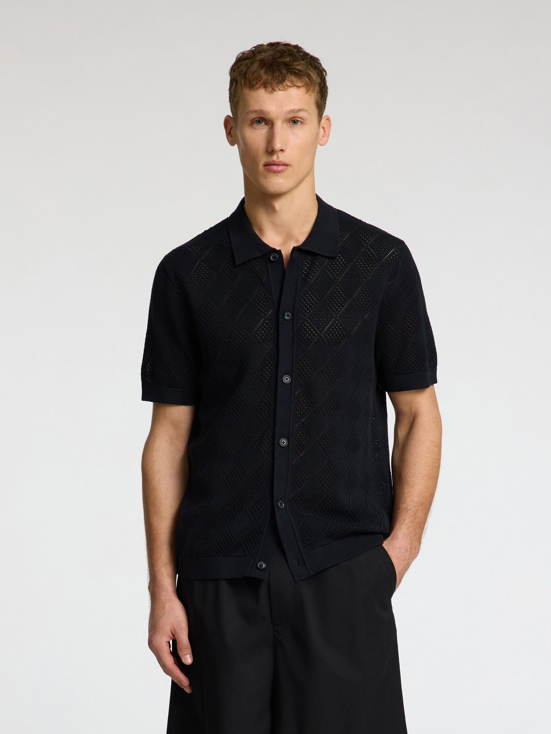 selected-miesten-paita-arco-ss-knit-structure-polo-musta-1