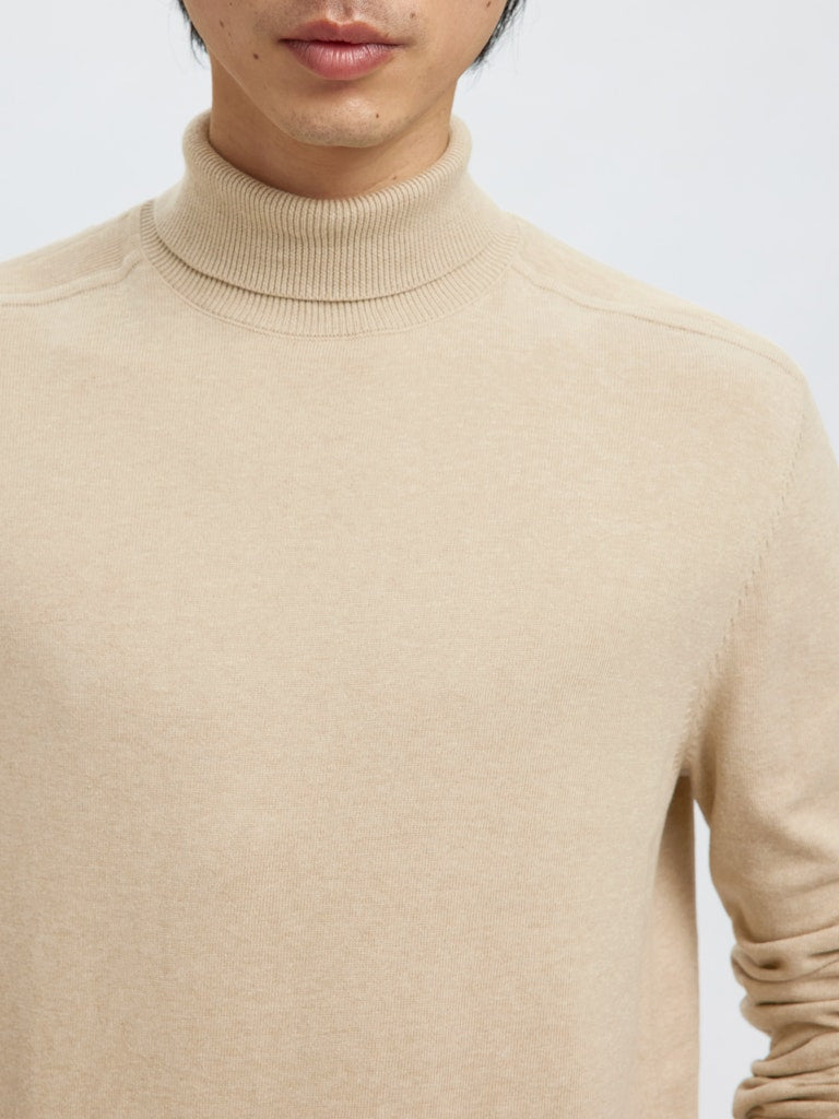 selected-miesten-pooloneule-berg-roll-neck-oatmeal-melange-4