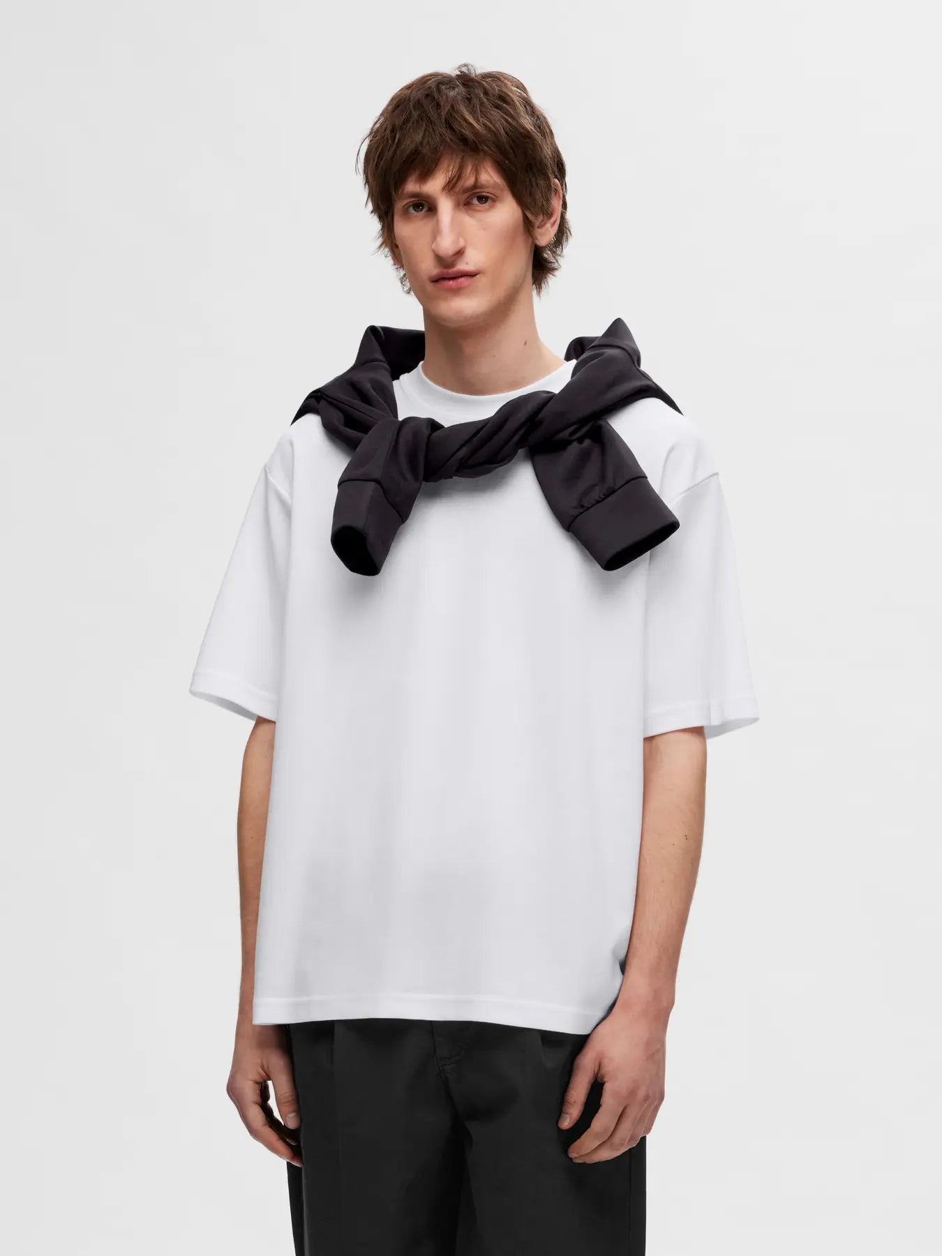selected-miesten-t-paita-loose-oscar-ss-o-neck-bright-white-1