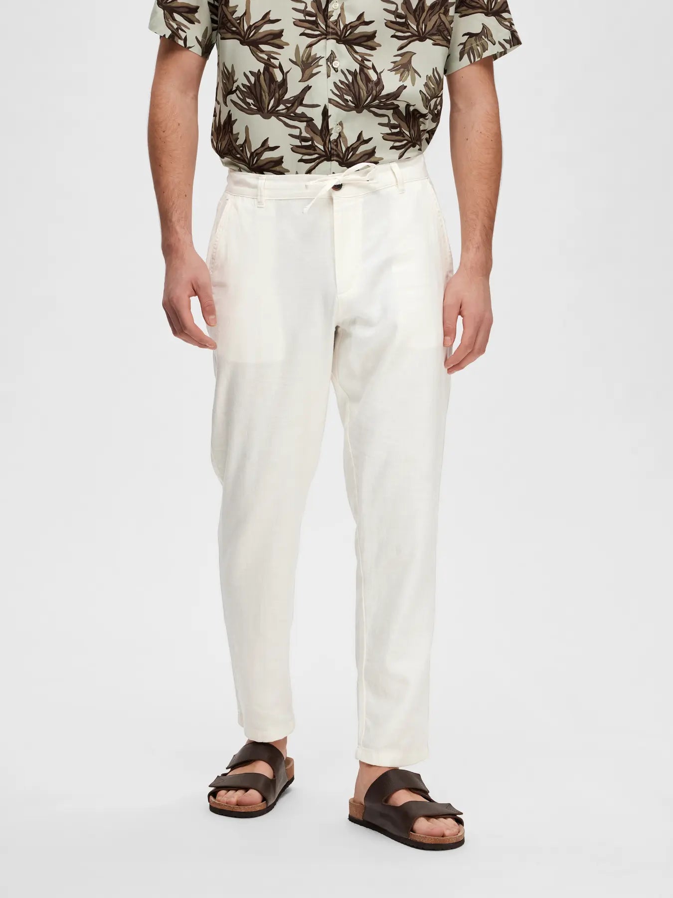selected-pellavahousut-slim-tape-brody-linen-pant-cloud-dancer-1