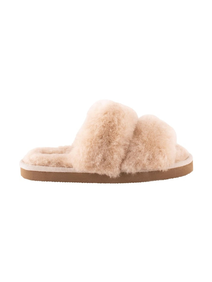 shepherd-of-sweden-naisten-tossut-thelma-hiekka-1