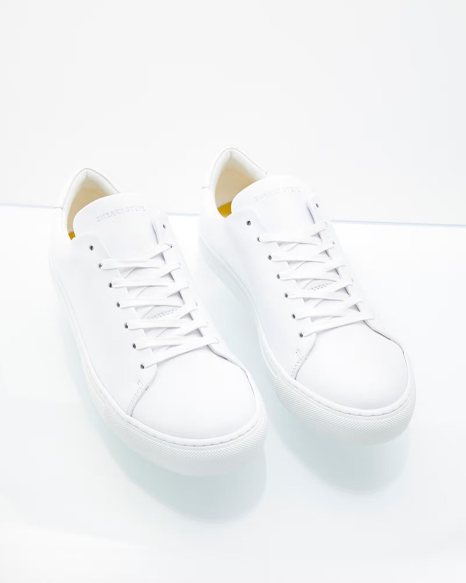 sneaky-steve-miesten-lenkkarit-moore-sneaker-valkoinen-1