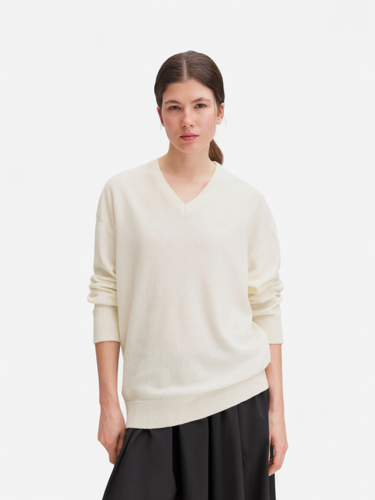 Filippa K naisten Neulepuserot Soft Wool V-Neck Sweater, Off-White - Kekäle.fi