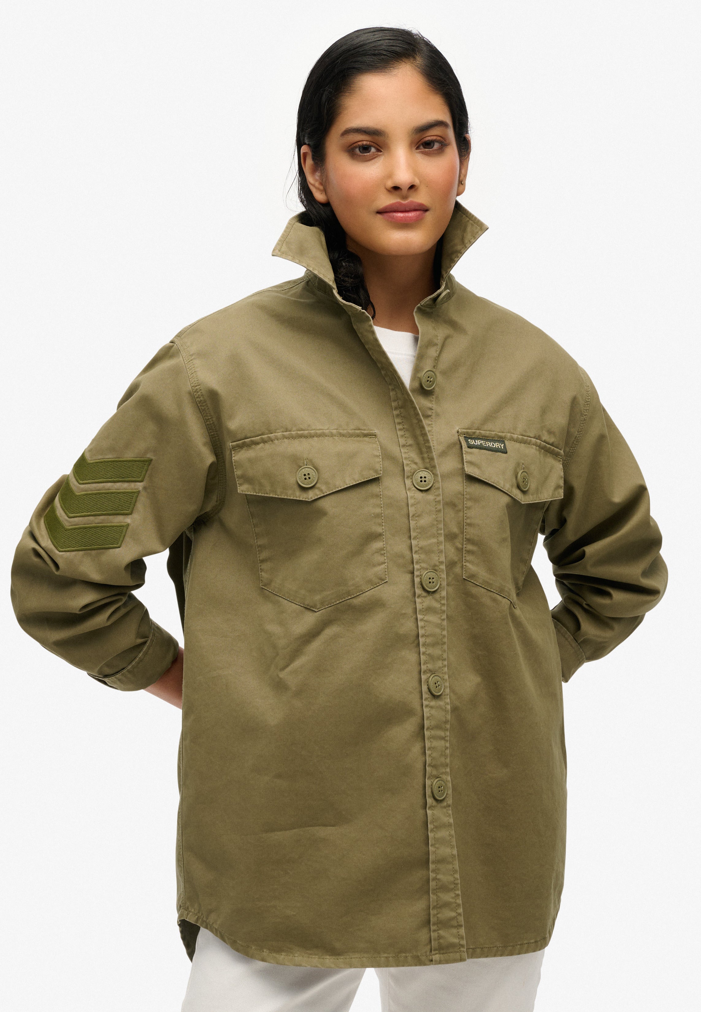 superdry-naisten-paita-military-emb-oversized-shirt-armeijanvihrea-4