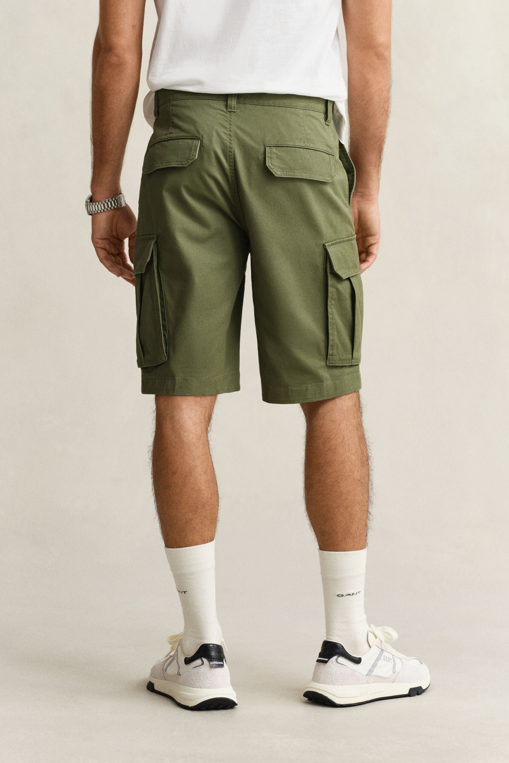 Gant miesten Cargo shortsit Regular Classic, tummanvihreä
