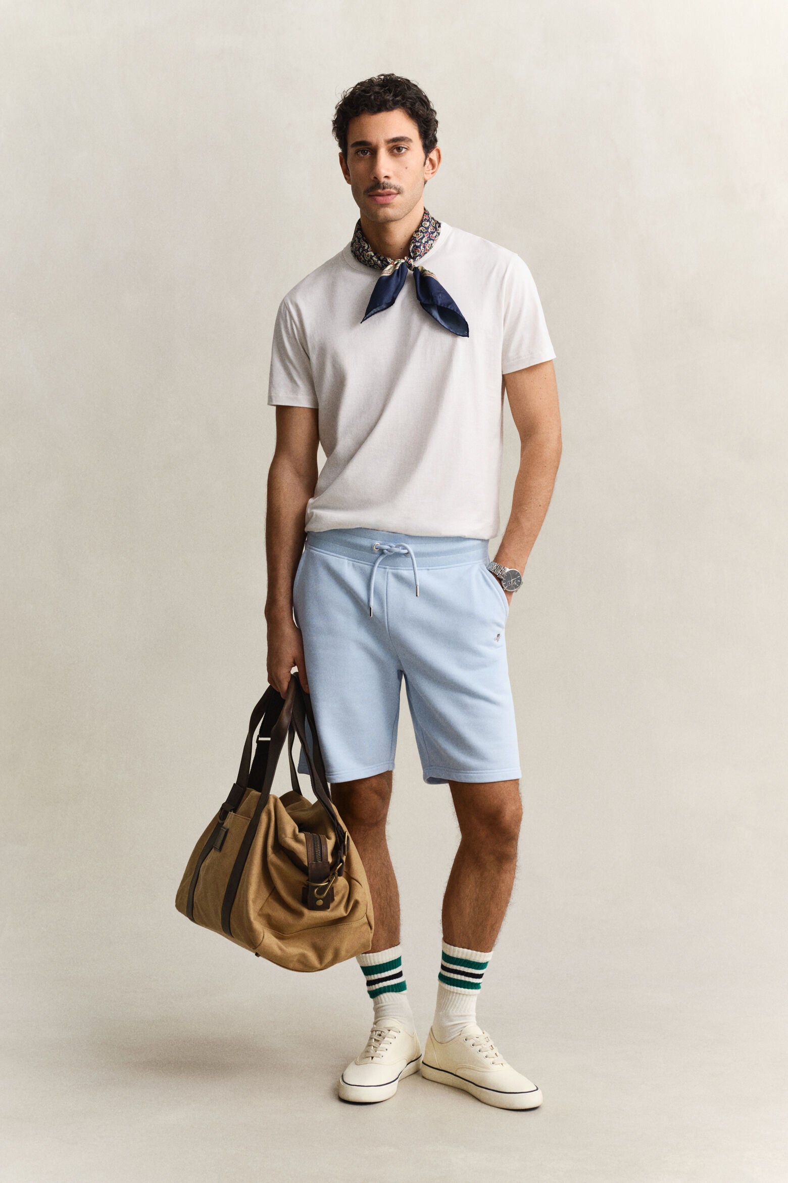 Gant miesten shortsit Reg Shield Sweat Shorts, vaaleansininen