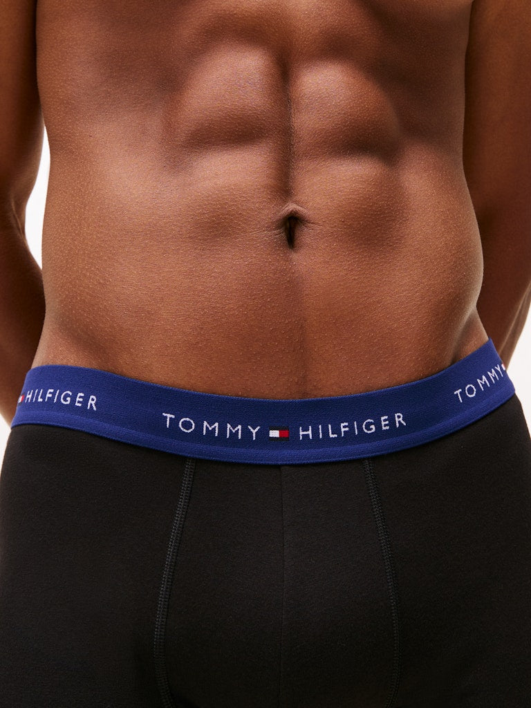 tommy-hilfiger-miesten-bokserit-3p-wb-trunk-musta-3